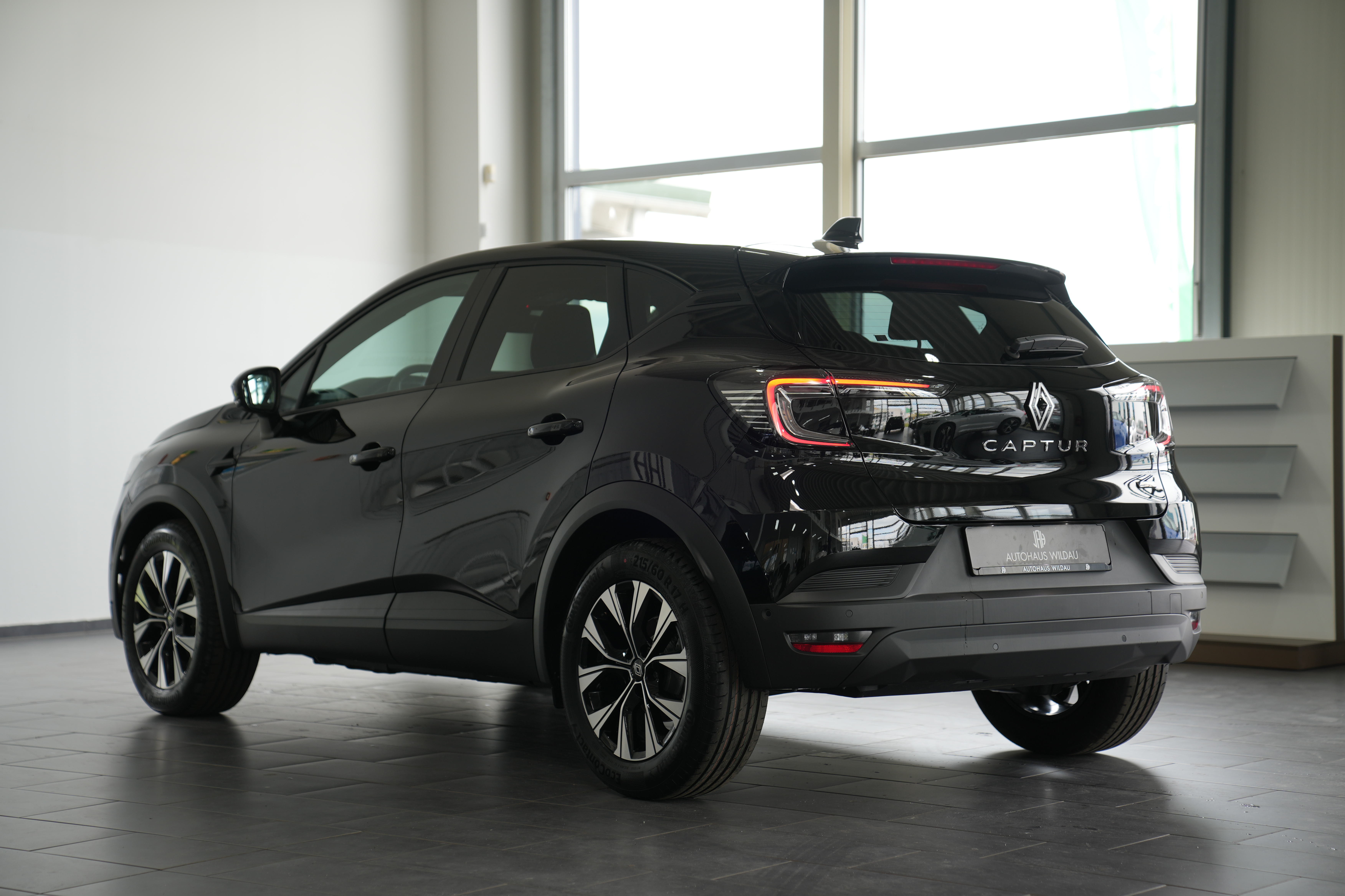 Daumennagel 10 - Renault Captur E-Tech 160 AUT NAV KAM SHZ LED KEYLEES