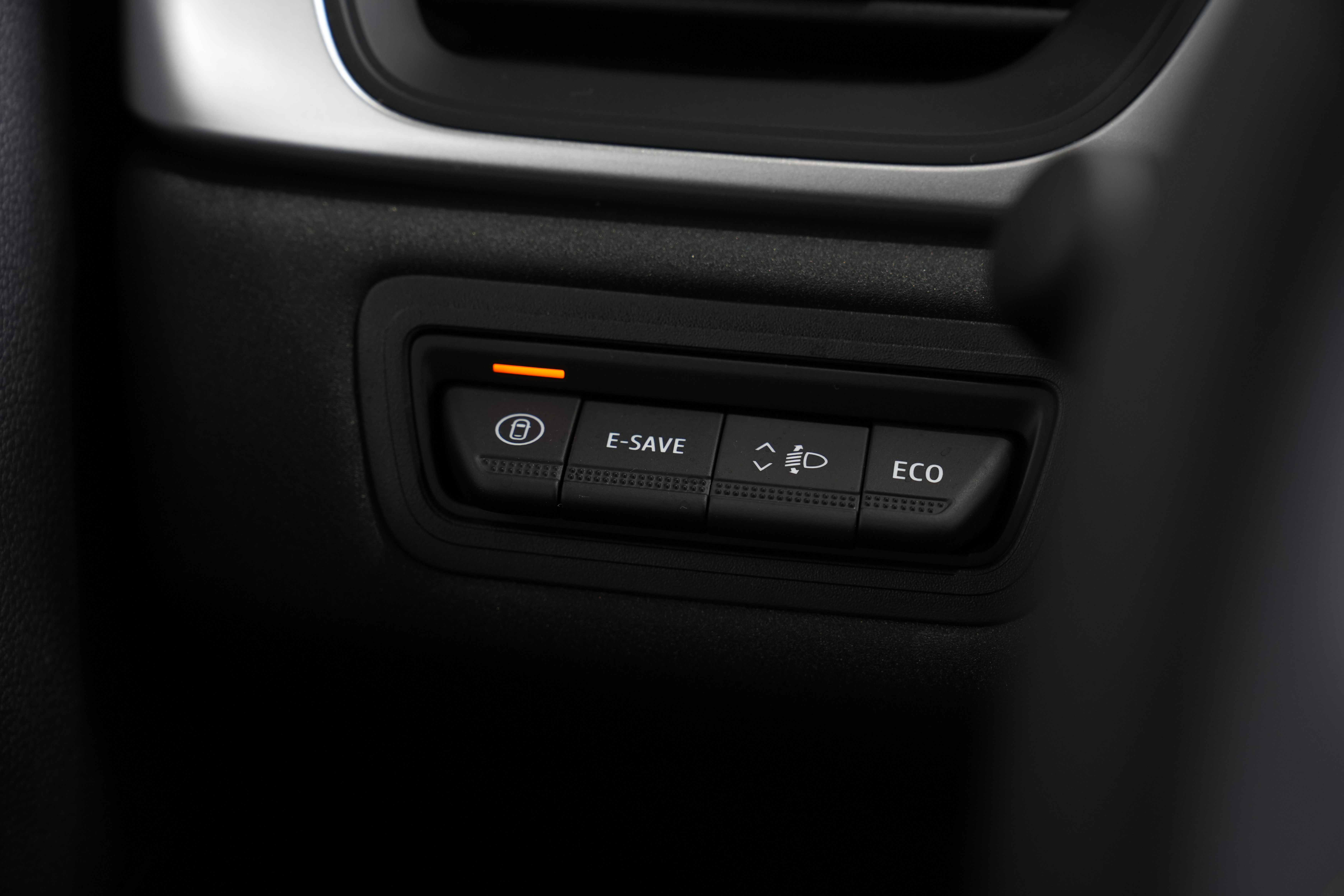 Daumennagel 30 - Renault Captur E-Tech 160 AUT NAV KAM SHZ LED KEYLEES