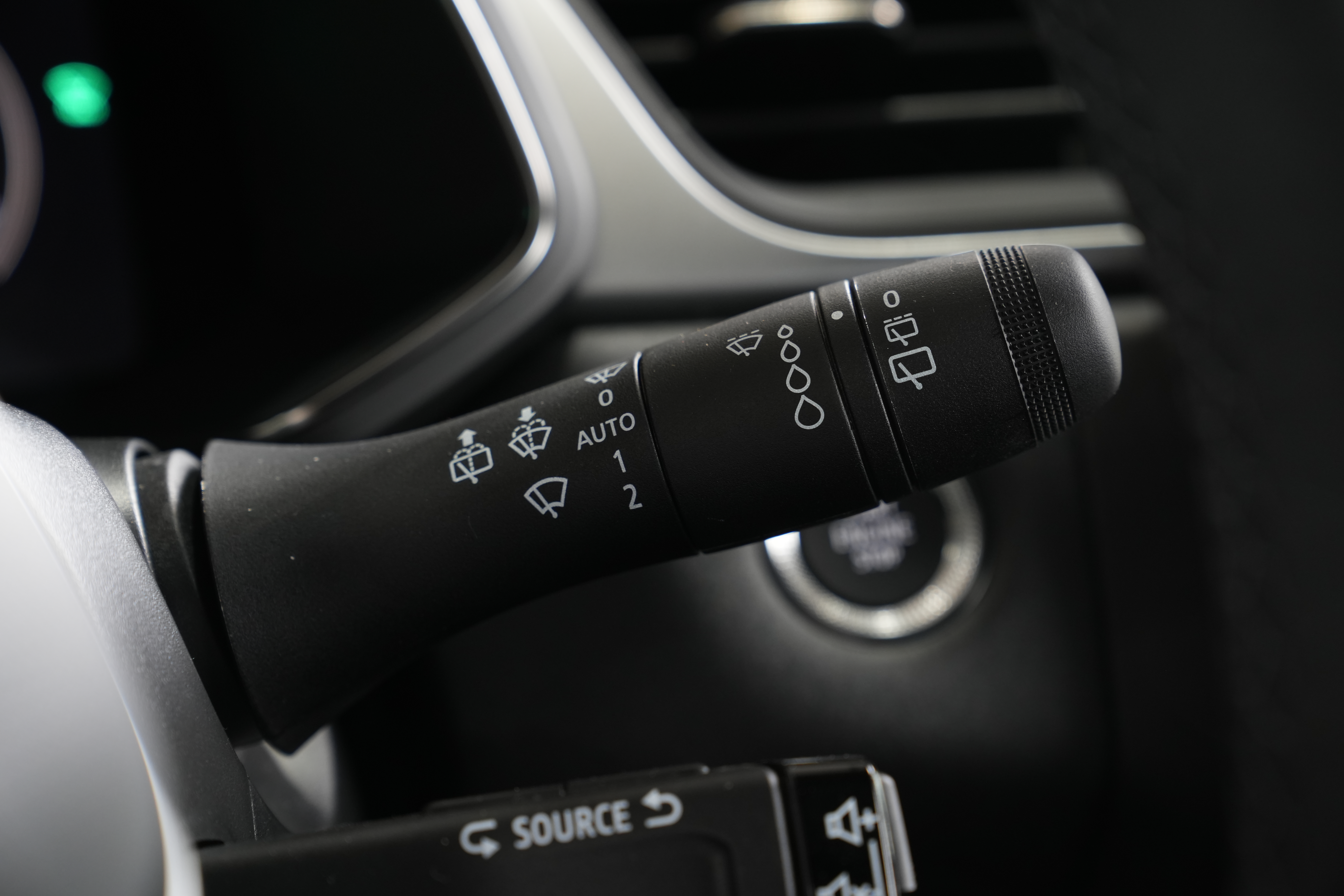 Daumennagel 35 - Renault Captur E-Tech 160 AUT NAV KAM SHZ LED KEYLEES