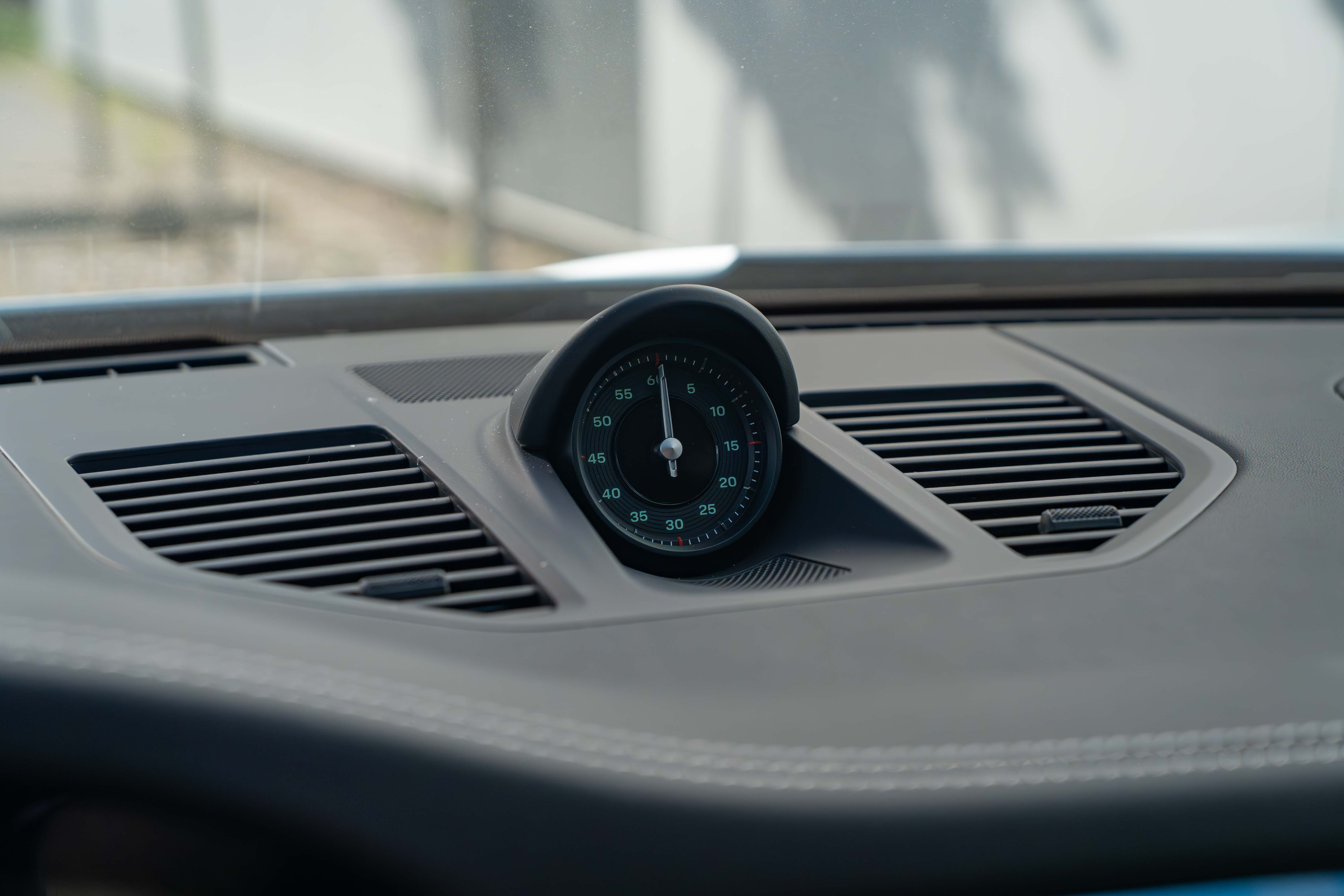 Daumennagel 22 - Porsche 911/992 S/T PTS INDIVIDUALLACKIERUNG SOFORT