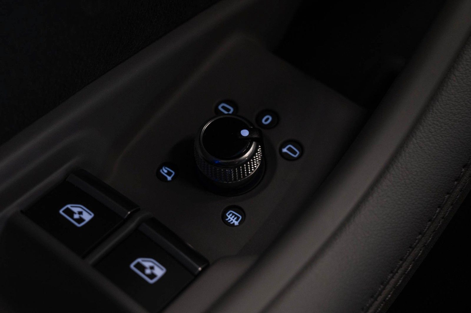 Daumennagel 33 - Audi S4 Limousine 3.0 TDI quattro|S-SITZE|HEAD-UP|ACC