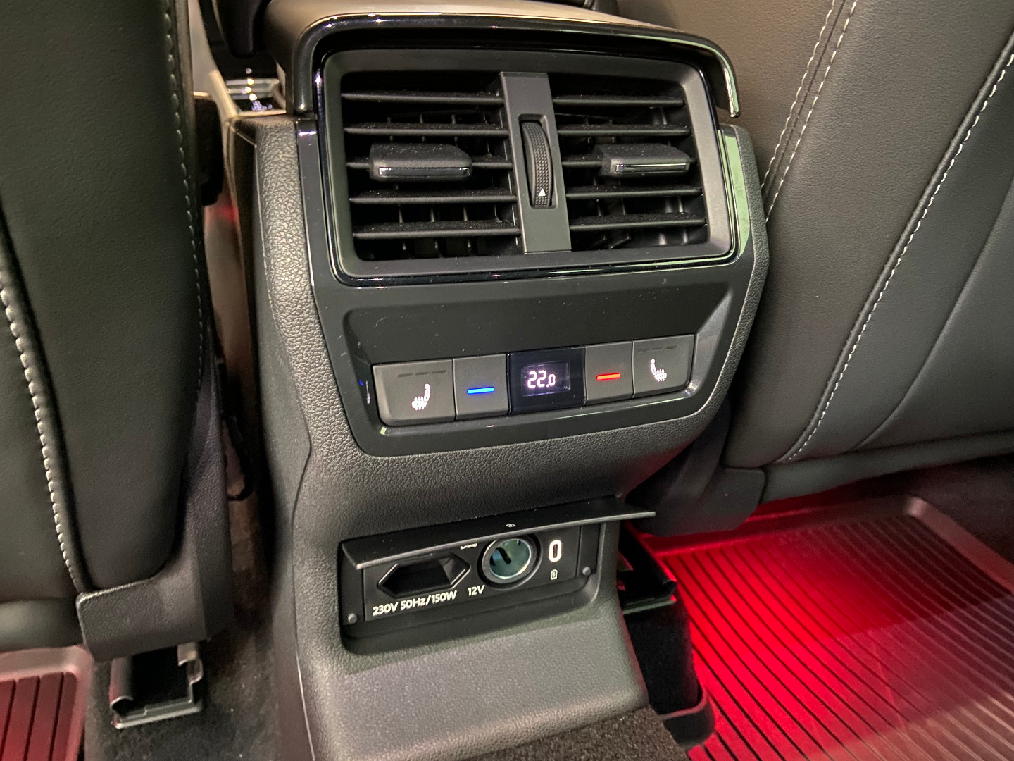 Daumennagel 20 - Skoda Kodiaq Sportline 4x4 TDI AHK StHz 7 SITZE CANTON
