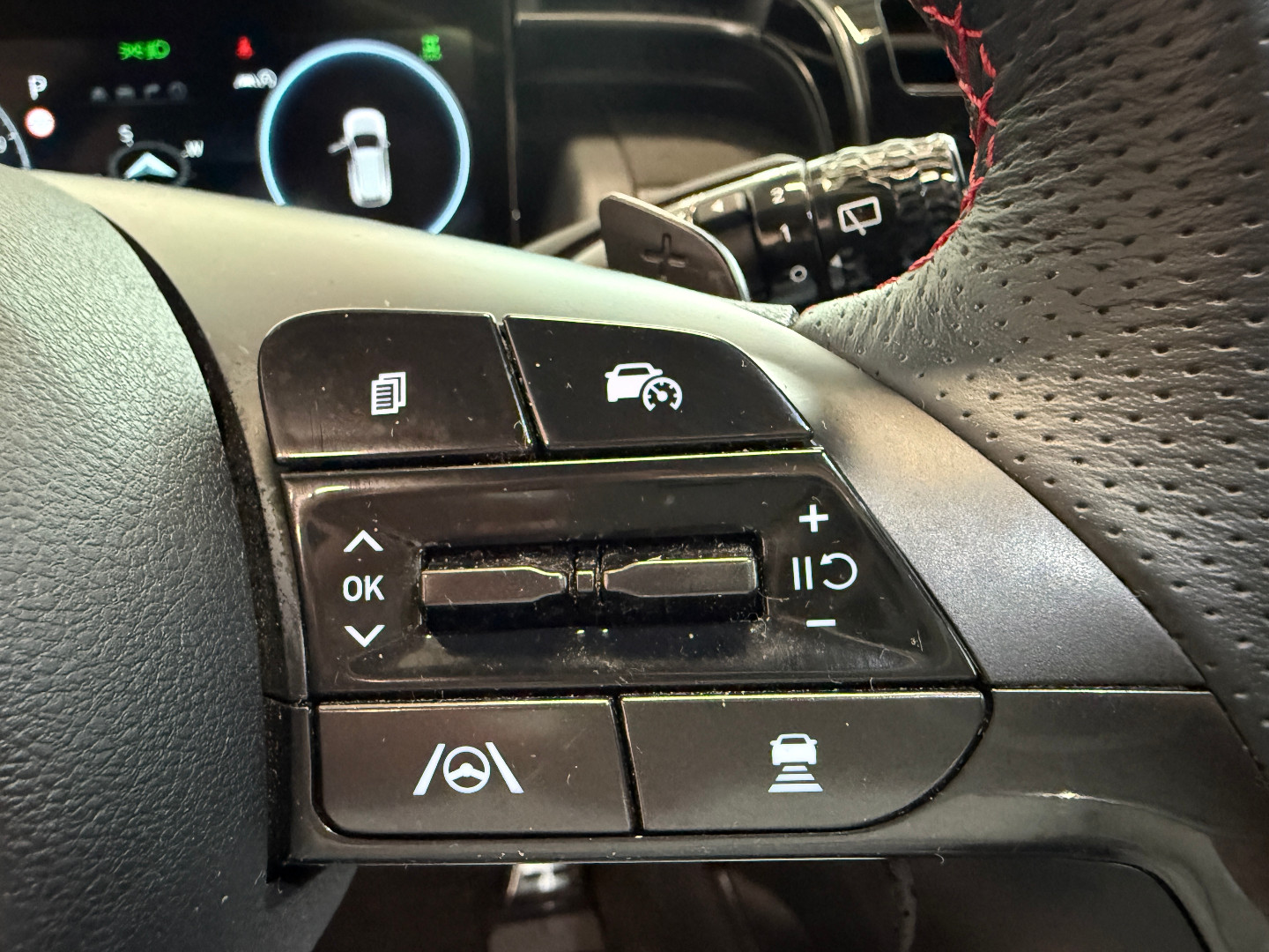 Daumennagel 26 - Hyundai TUCSON N Line 4WD PANO NAVI KAMERA 1.Hand