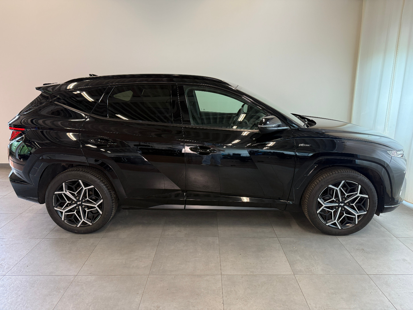 Daumennagel 4 - Hyundai TUCSON N Line 4WD PANO NAVI KAMERA 1.Hand