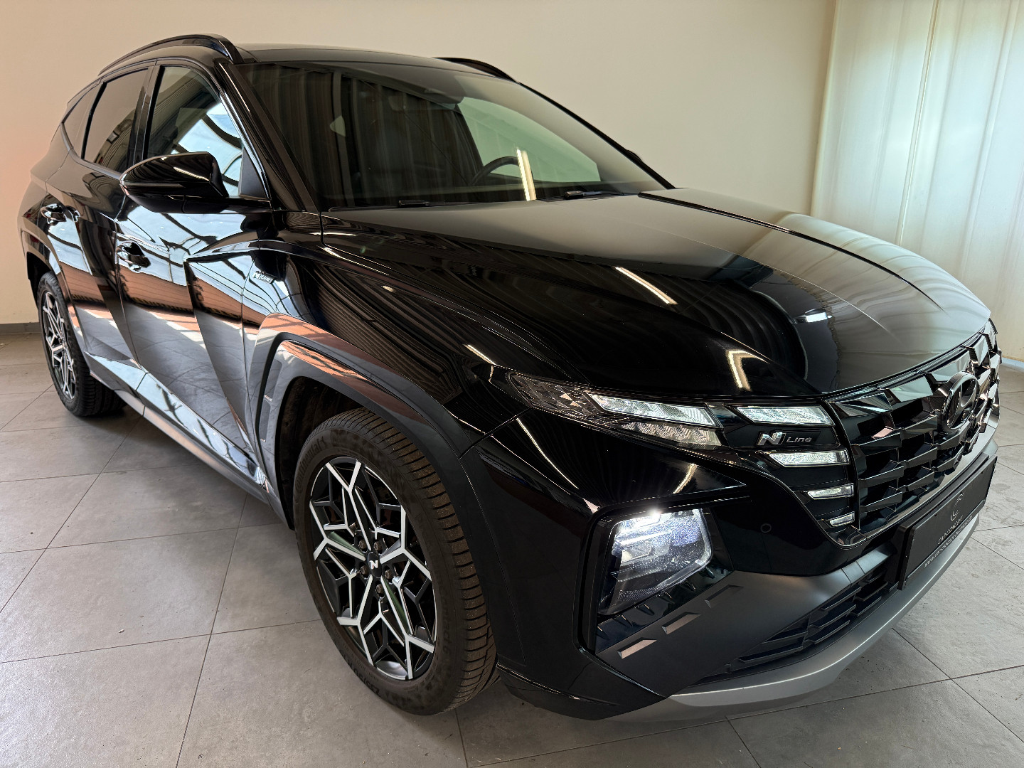 Daumennagel 3 - Hyundai TUCSON N Line 4WD PANO NAVI KAMERA 1.Hand