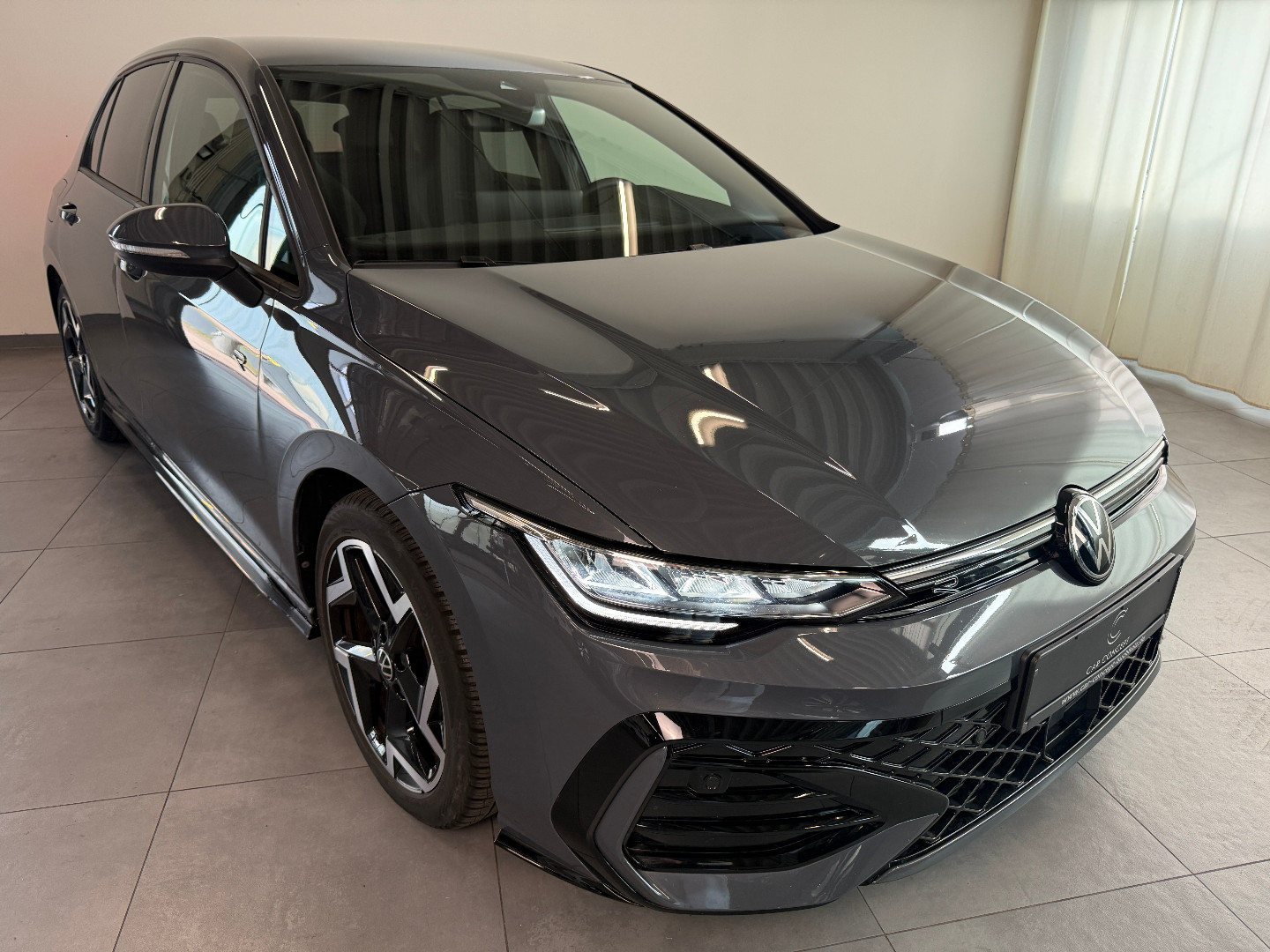 Daumennagel 3 - Volkswagen Golf VIII 1.5 eTSI R-Line ACC KAMERA