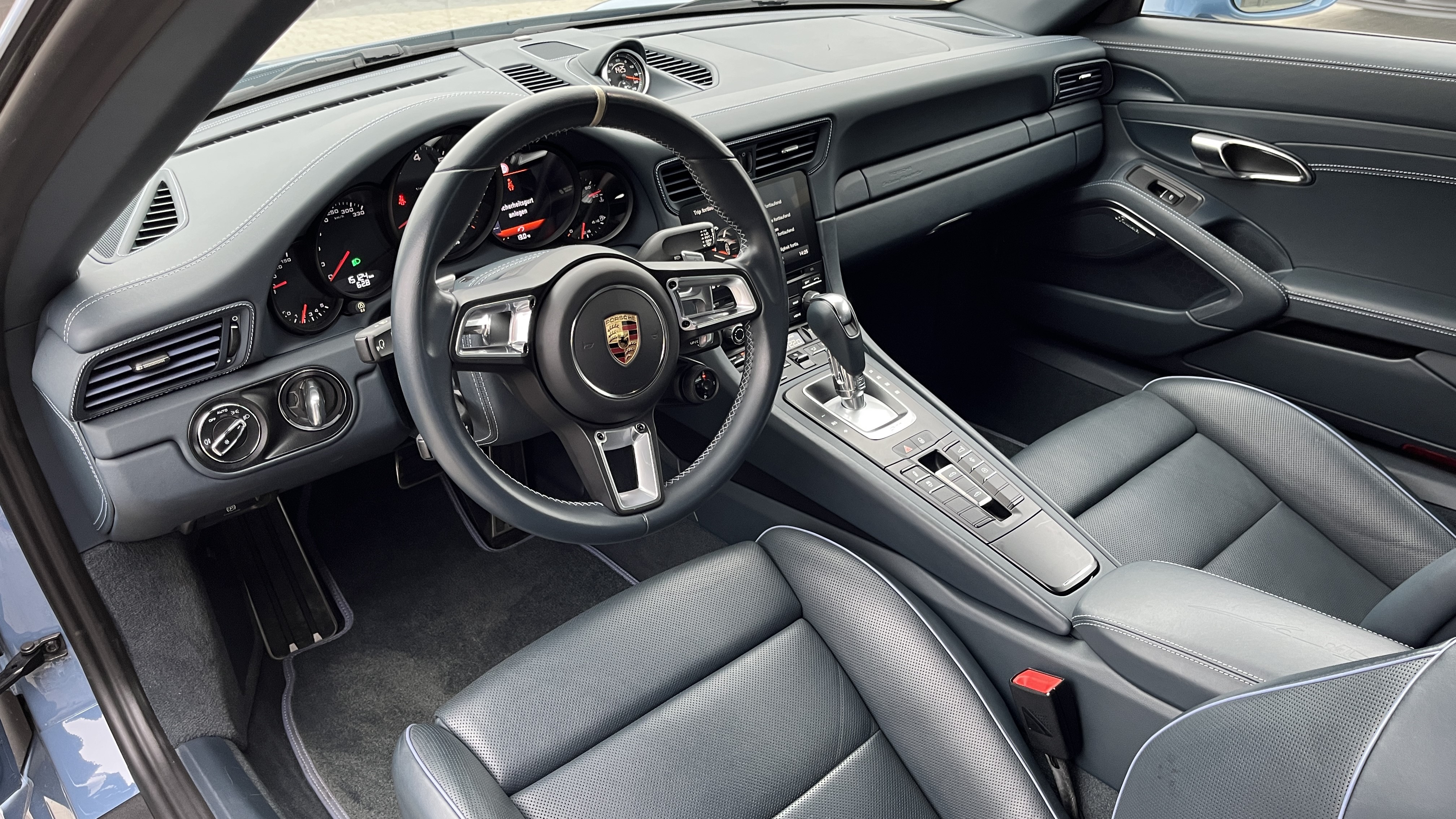 Thumbnail 10 - Porsche 991 Exclusive Design Edition, Burmester, Lift