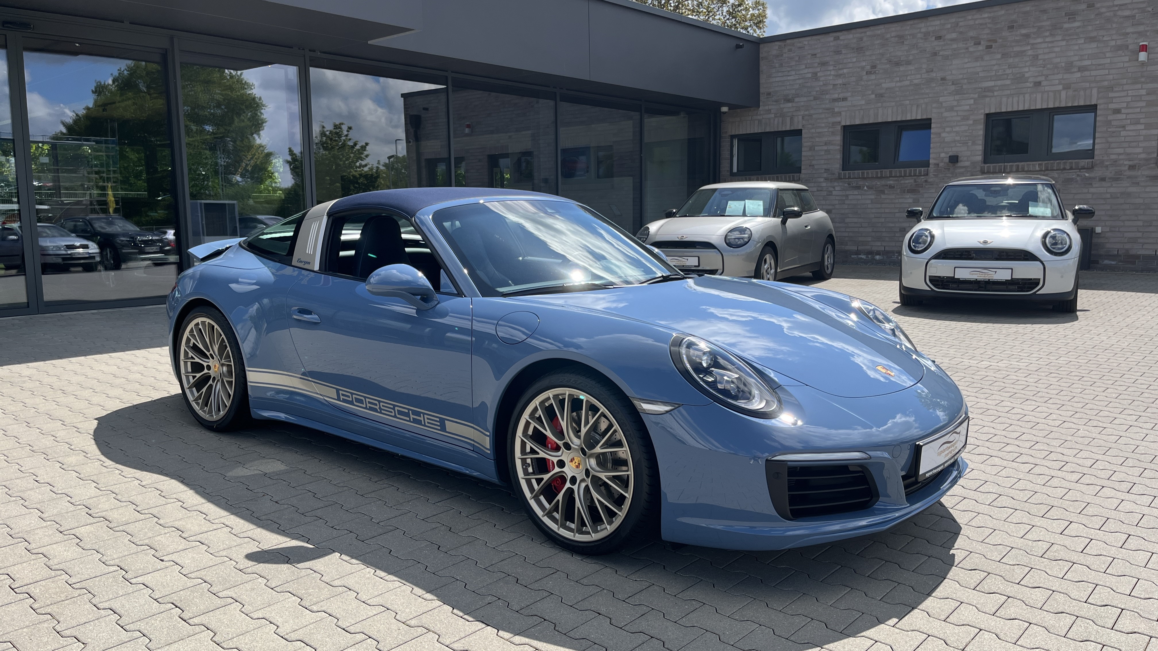 Thumbnail 24 - Porsche 991 Exclusive Design Edition, Burmester, Lift