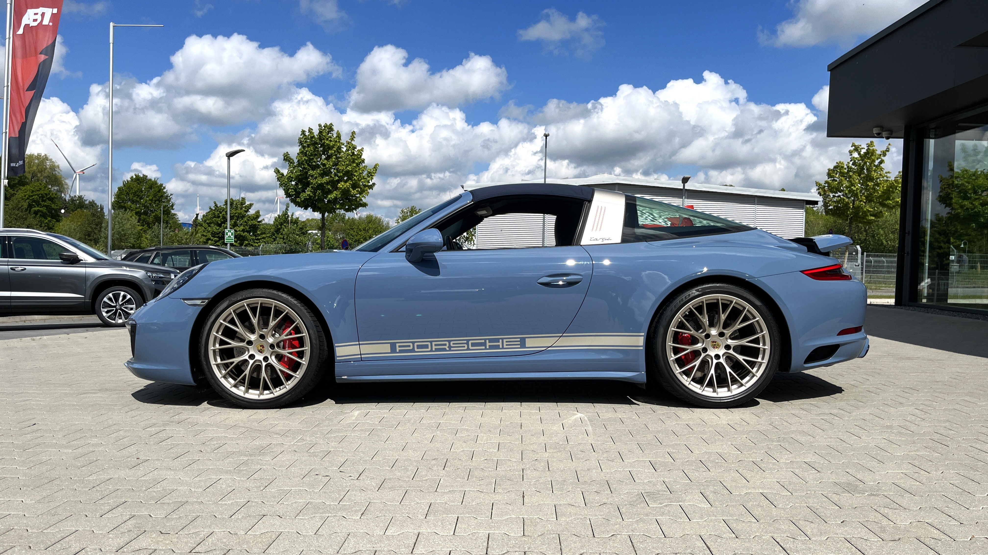 Thumbnail 29 - Porsche 991 Exclusive Design Edition, Burmester, Lift