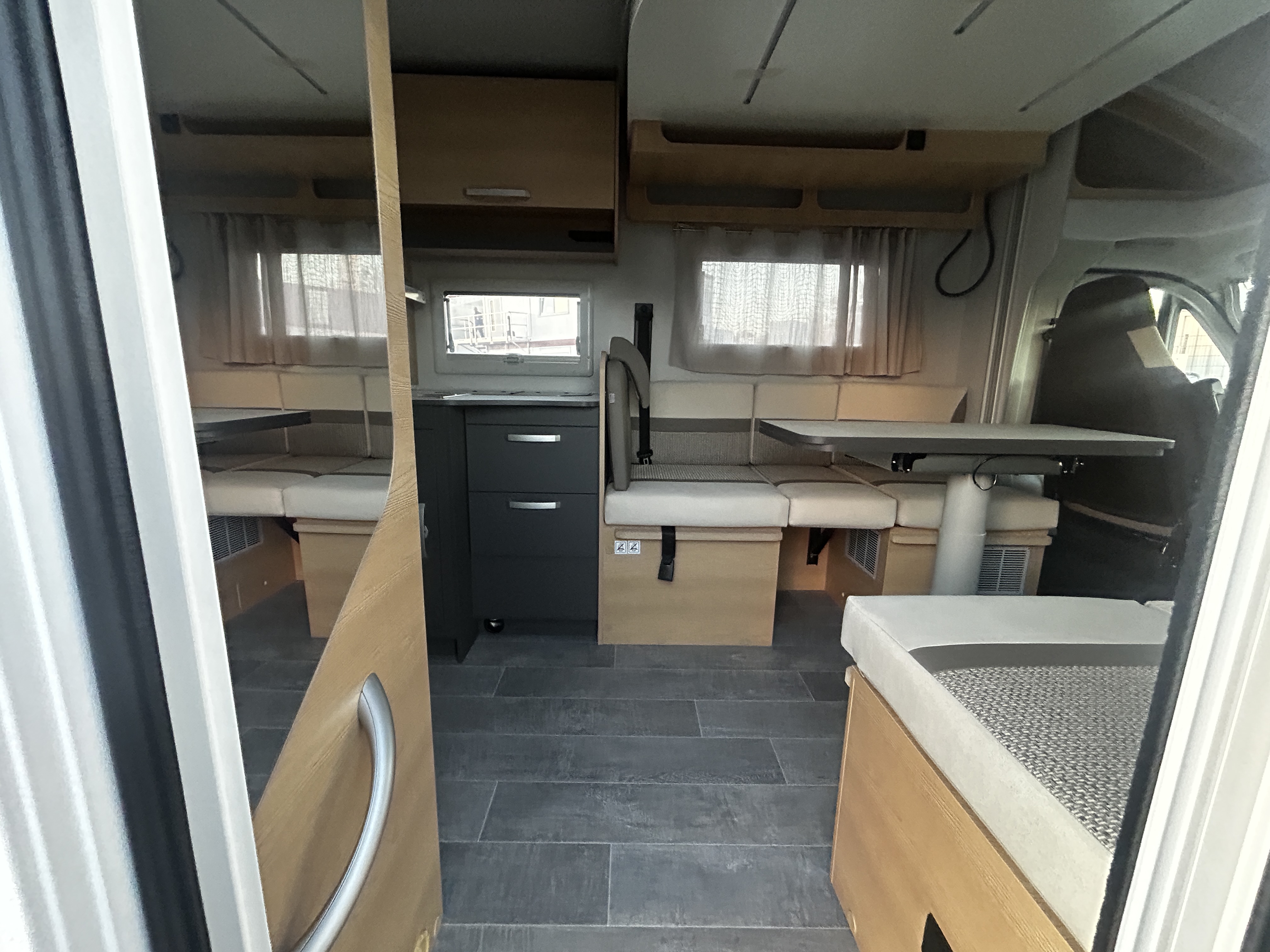 Daumennagel 11 - GiottiLine Siena 350 Privilege Truma 4DE Markise Alu Modell 2026