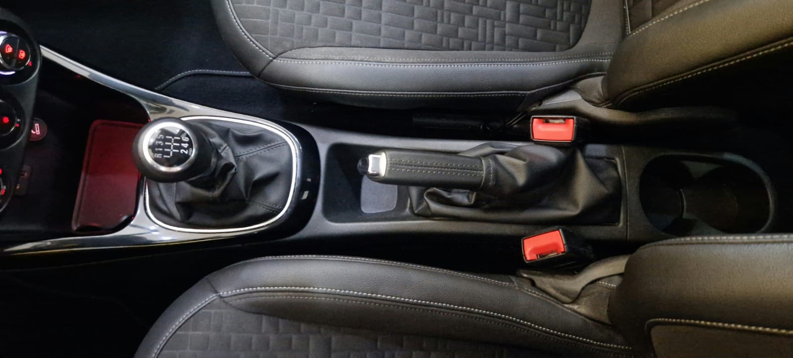 Daumennagel 31 - Opel Corsa E ACC ECOFLEX TOTWINKEL MULTIFUNKTIONSLENKRAD