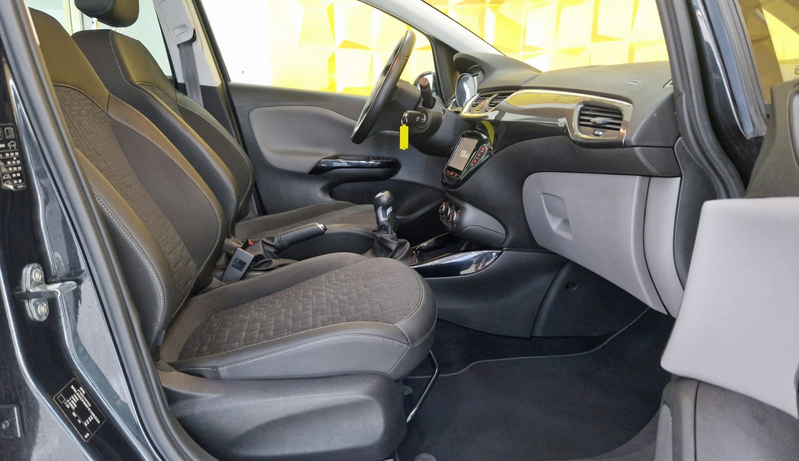 Daumennagel 21 - Opel Corsa E ACC ECOFLEX TOTWINKEL MULTIFUNKTIONSLENKRAD