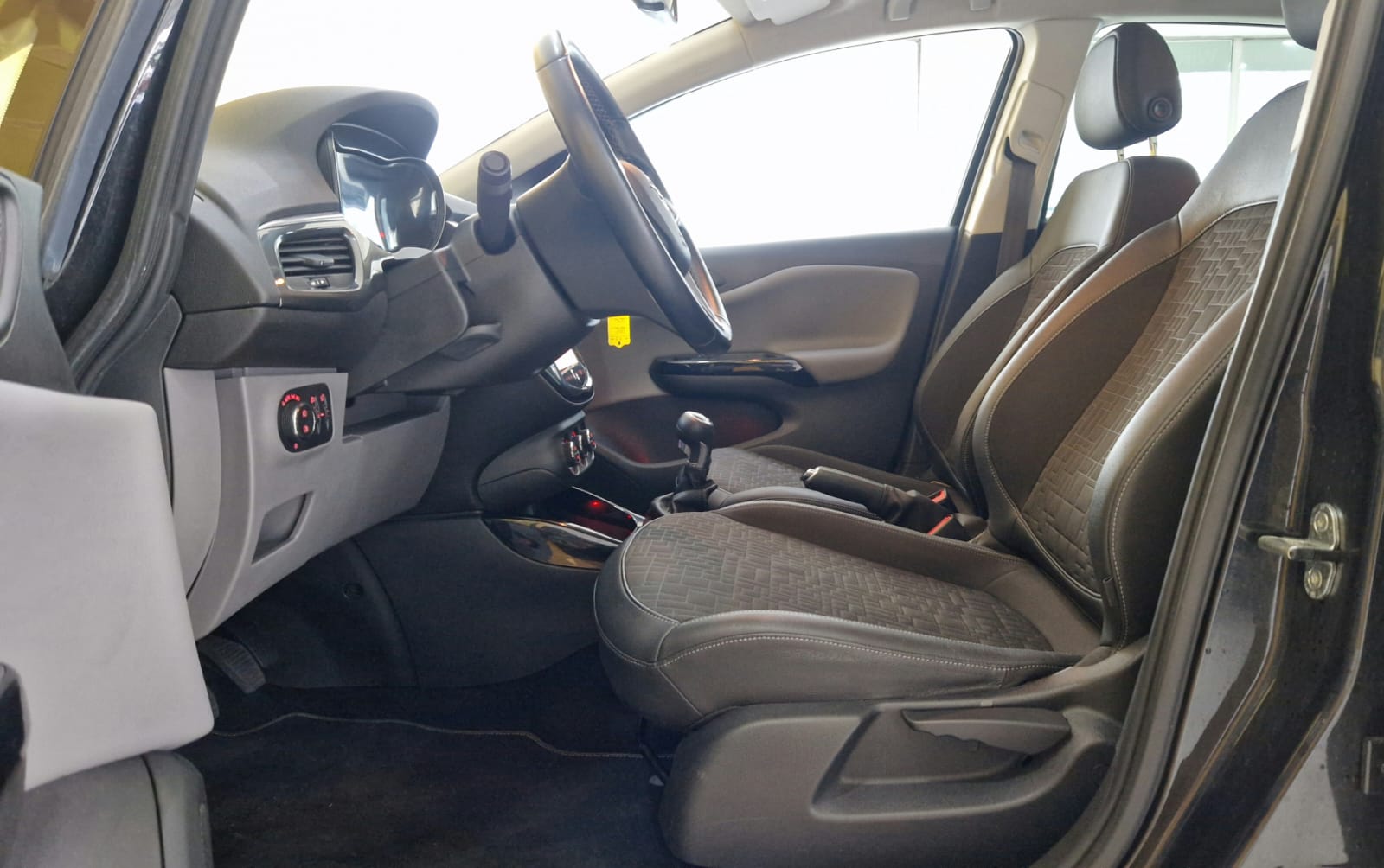 Daumennagel 18 - Opel Corsa E ACC ECOFLEX TOTWINKEL MULTIFUNKTIONSLENKRAD
