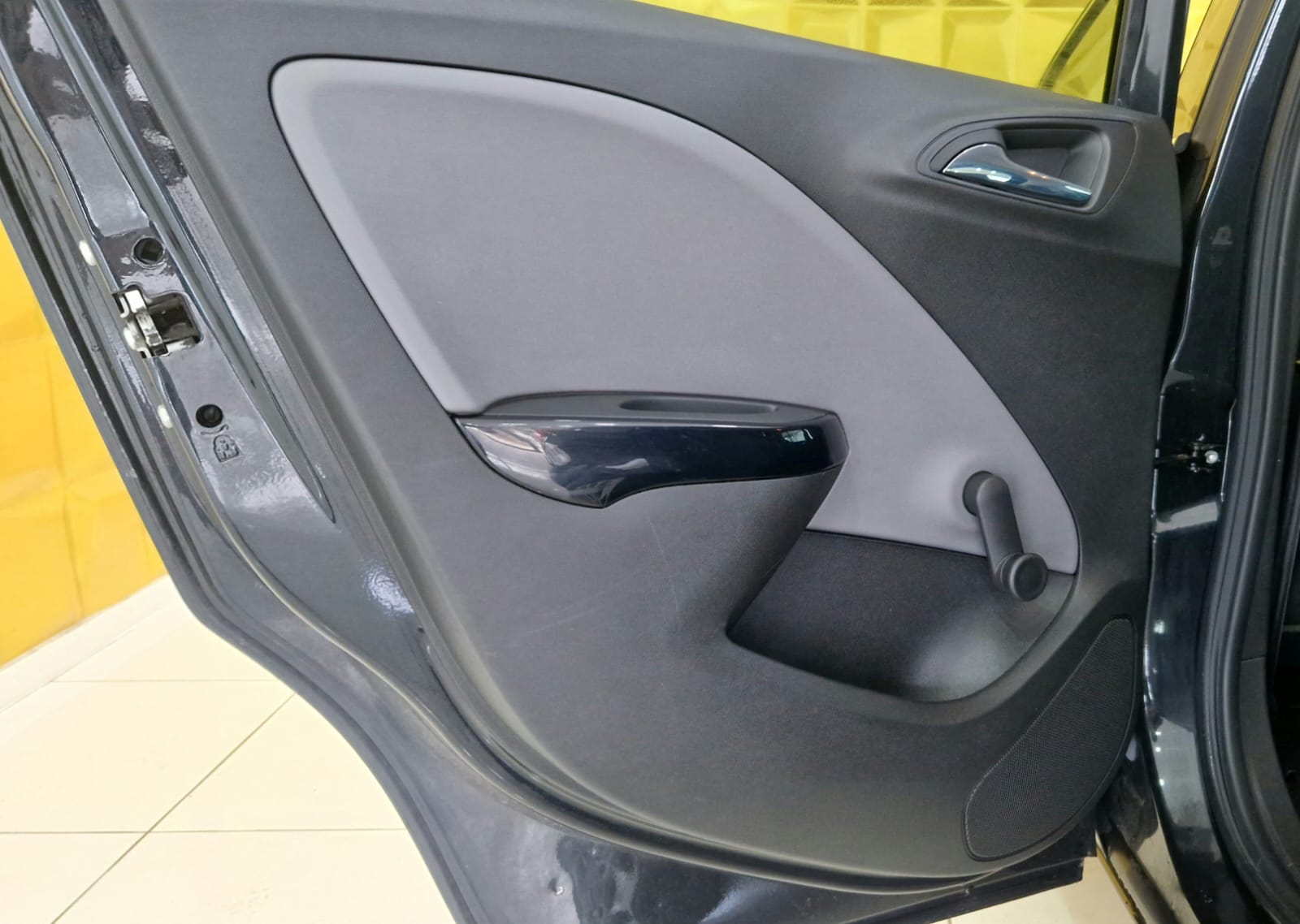 Daumennagel 11 - Opel Corsa E ACC ECOFLEX TOTWINKEL MULTIFUNKTIONSLENKRAD