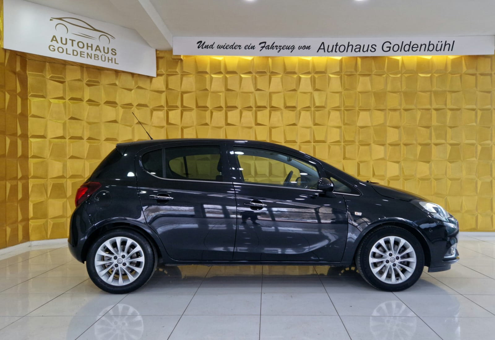 Daumennagel 4 - Opel Corsa E ACC ECOFLEX TOTWINKEL MULTIFUNKTIONSLENKRAD