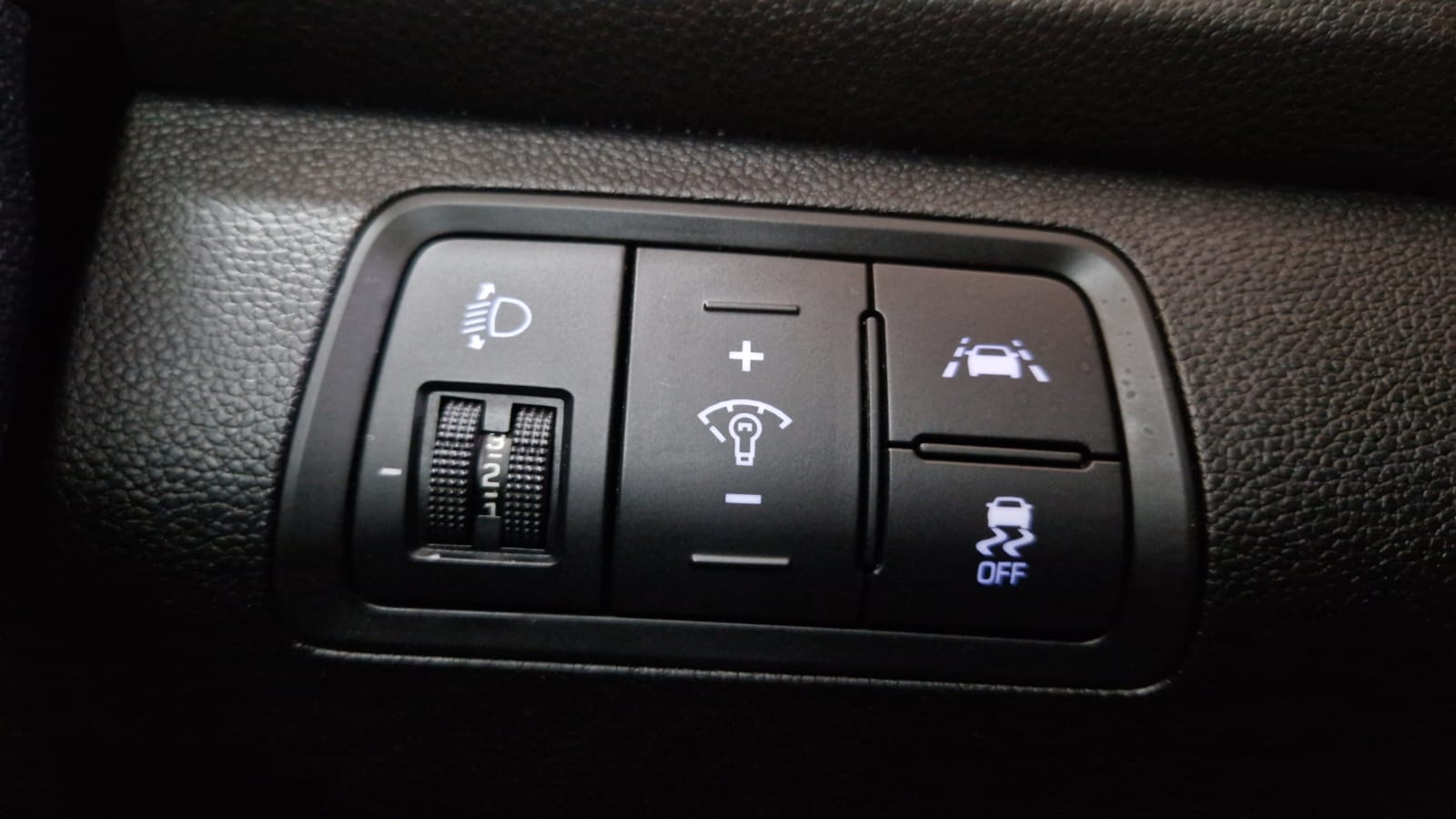 Daumennagel 24 - Hyundai i20 Trend /KLIMA/TEMPOMAT/PANO/EURO.6/