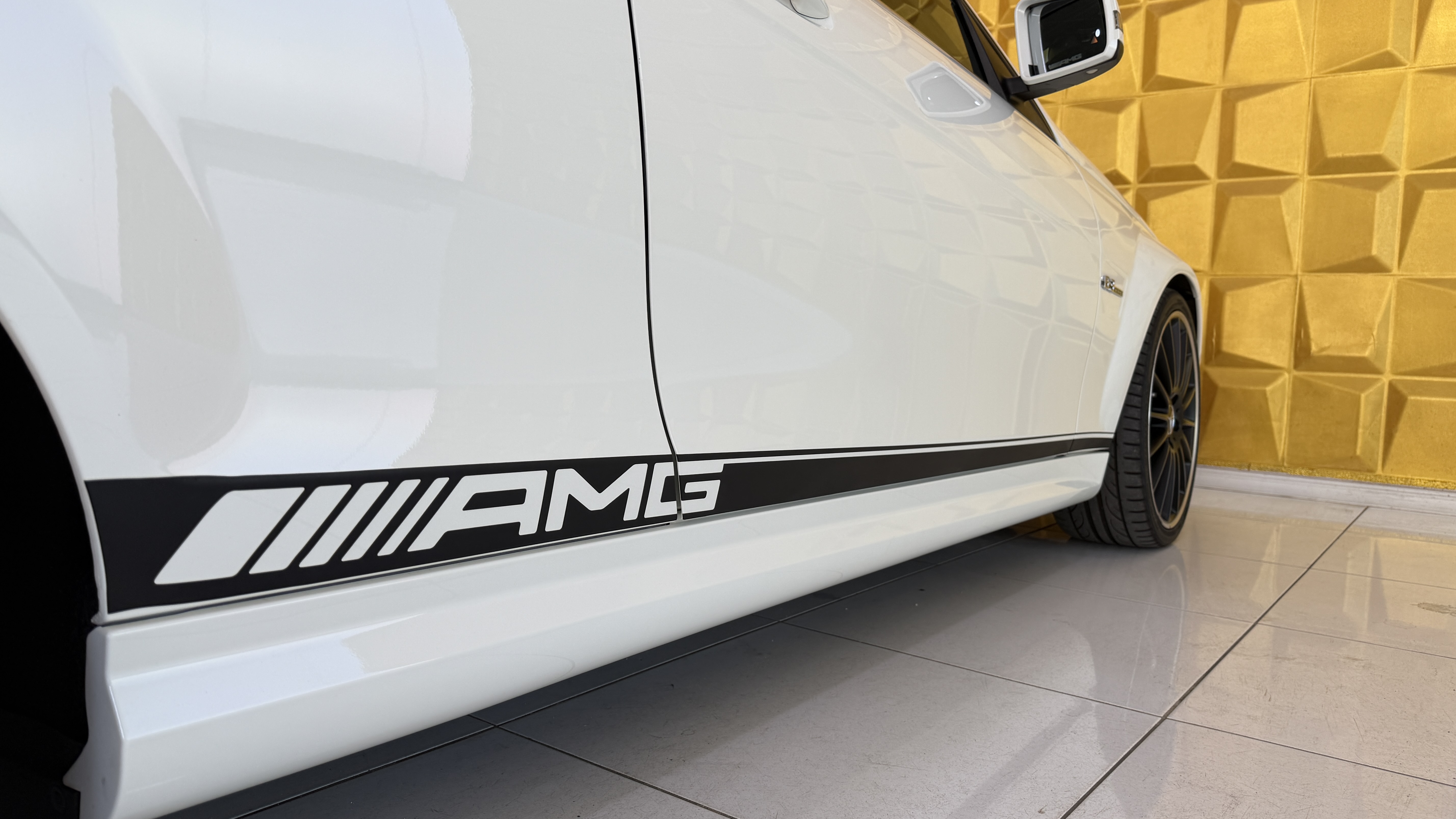 Daumennagel 10 - Mercedes-Benz C 63 AMG PANO SHZ TEMPOMAT TOT WINKEL