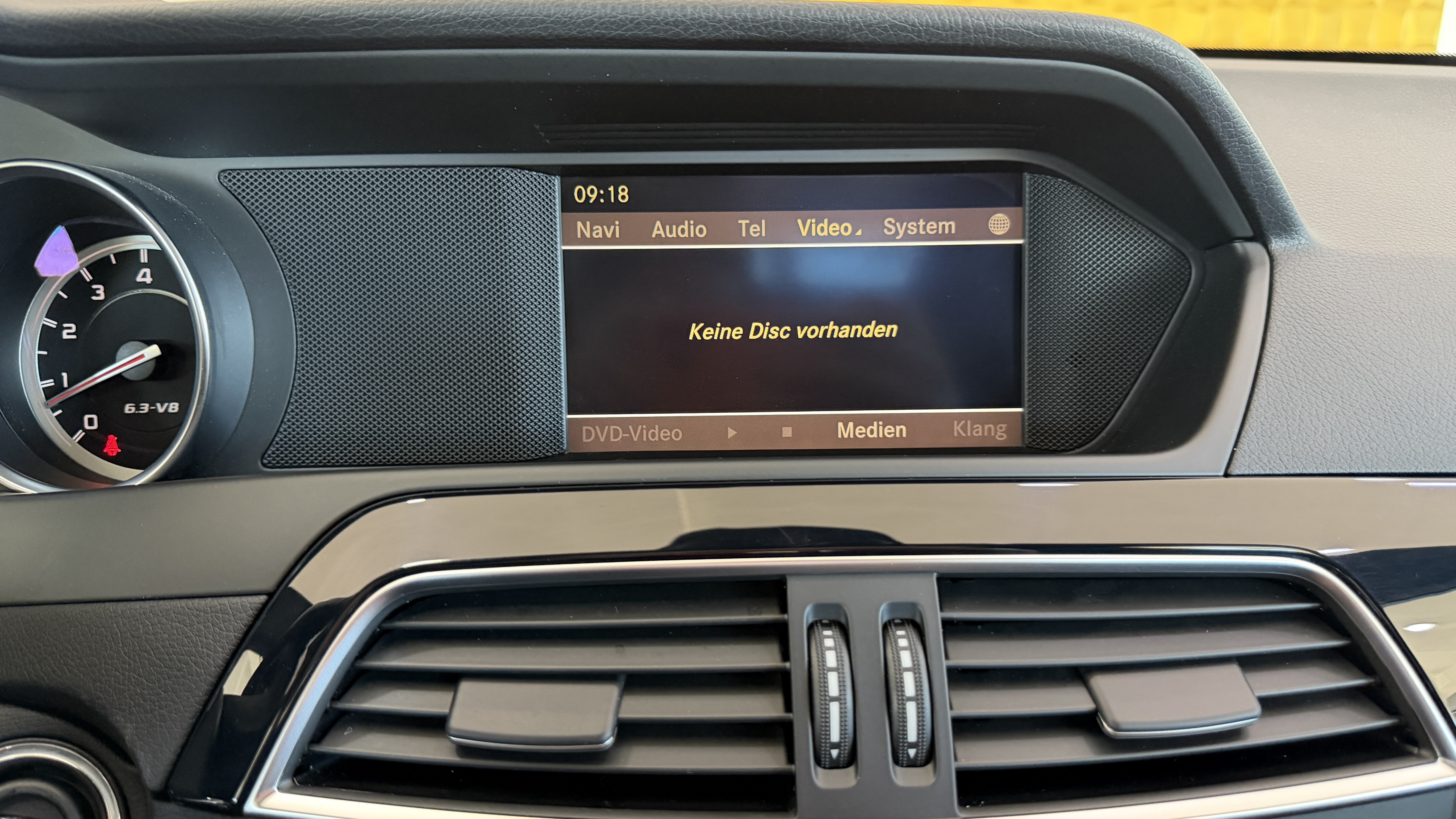Daumennagel 40 - Mercedes-Benz C 63 AMG PANO SHZ TEMPOMAT TOT WINKEL