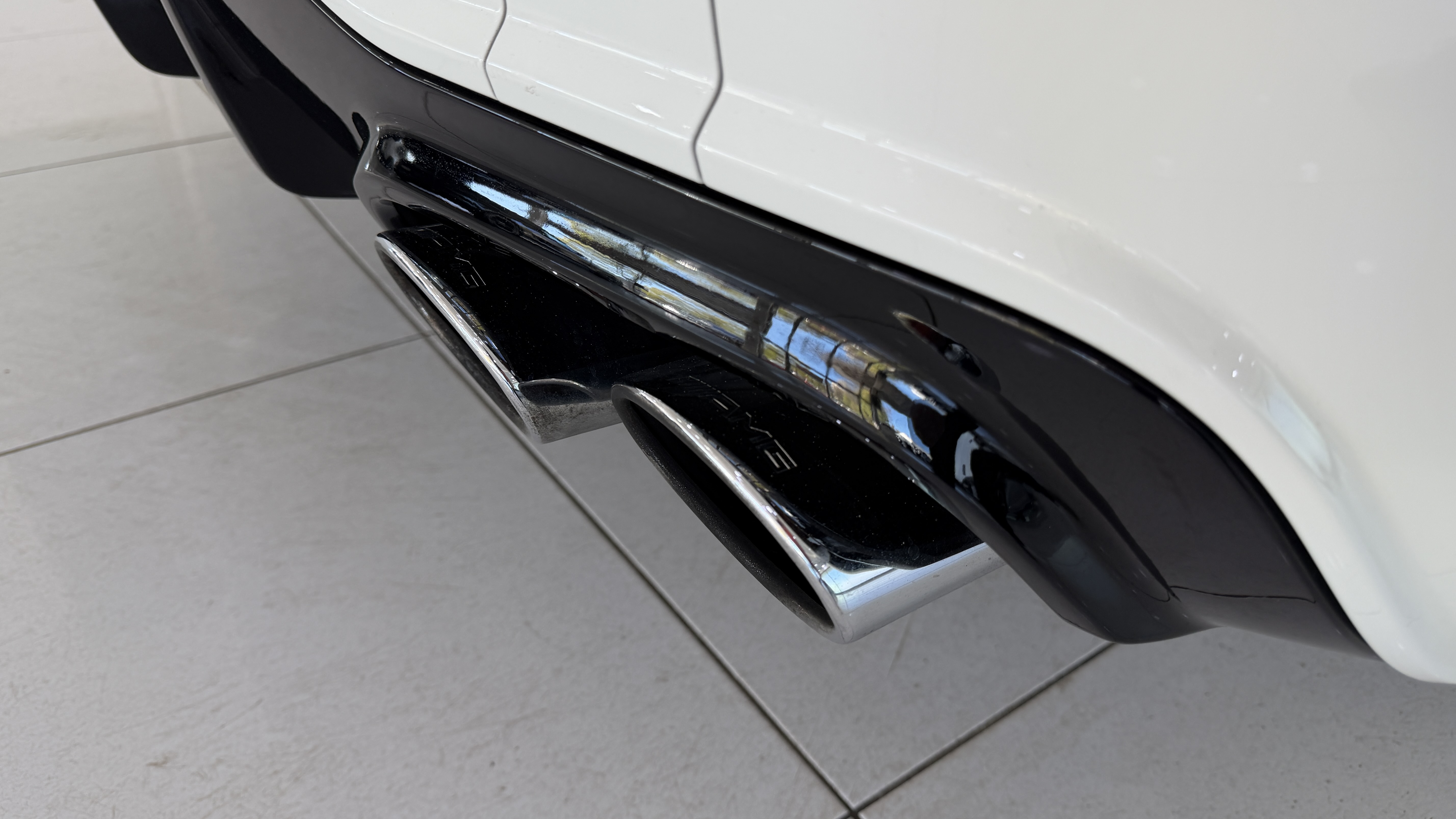 Daumennagel 45 - Mercedes-Benz C 63 AMG PANO SHZ TEMPOMAT TOT WINKEL