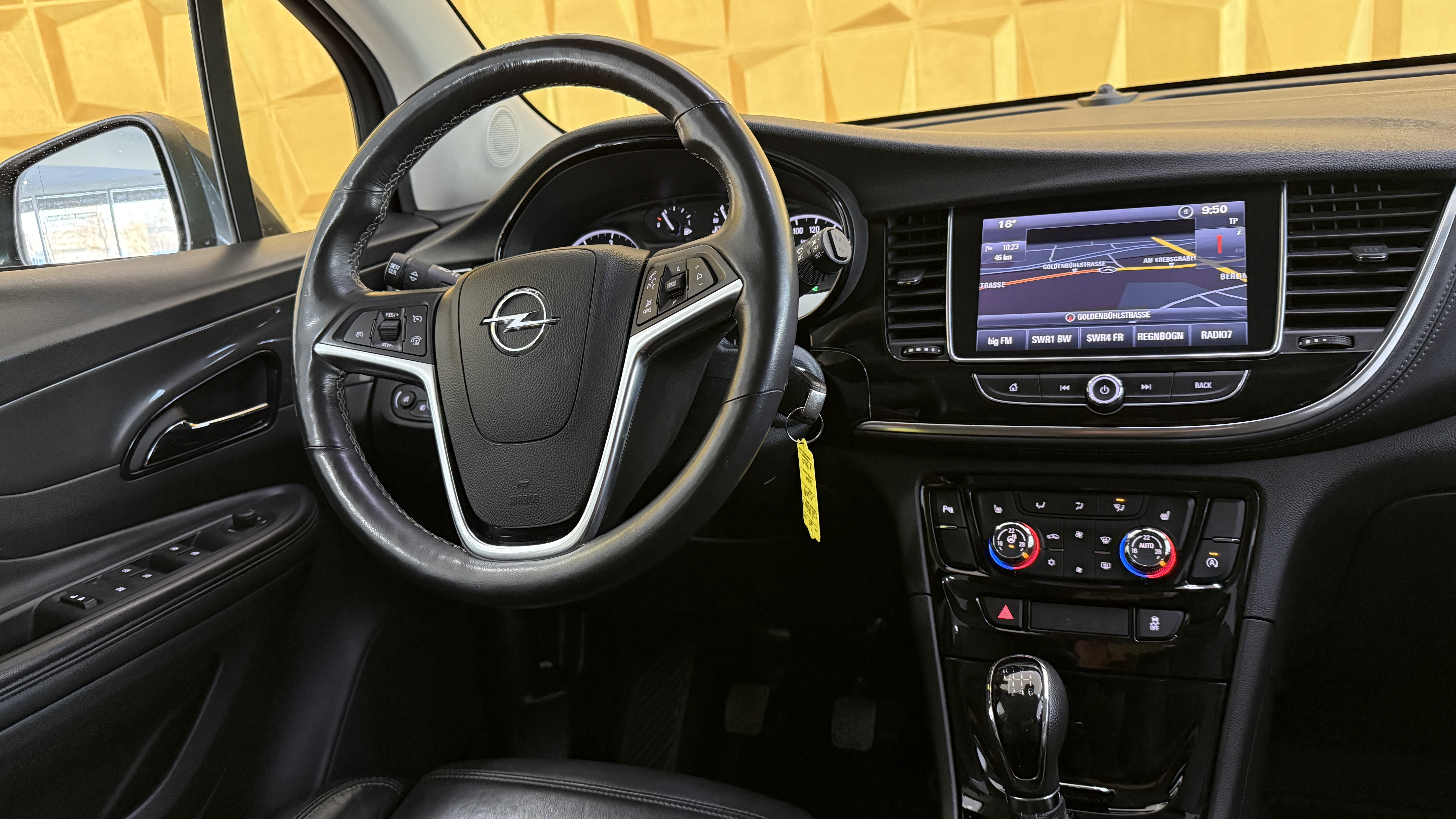 Daumennagel 14 - Opel Mokka X SHZ NAVI PDC TEMPOMAT LENKHZ LEDER SITZE