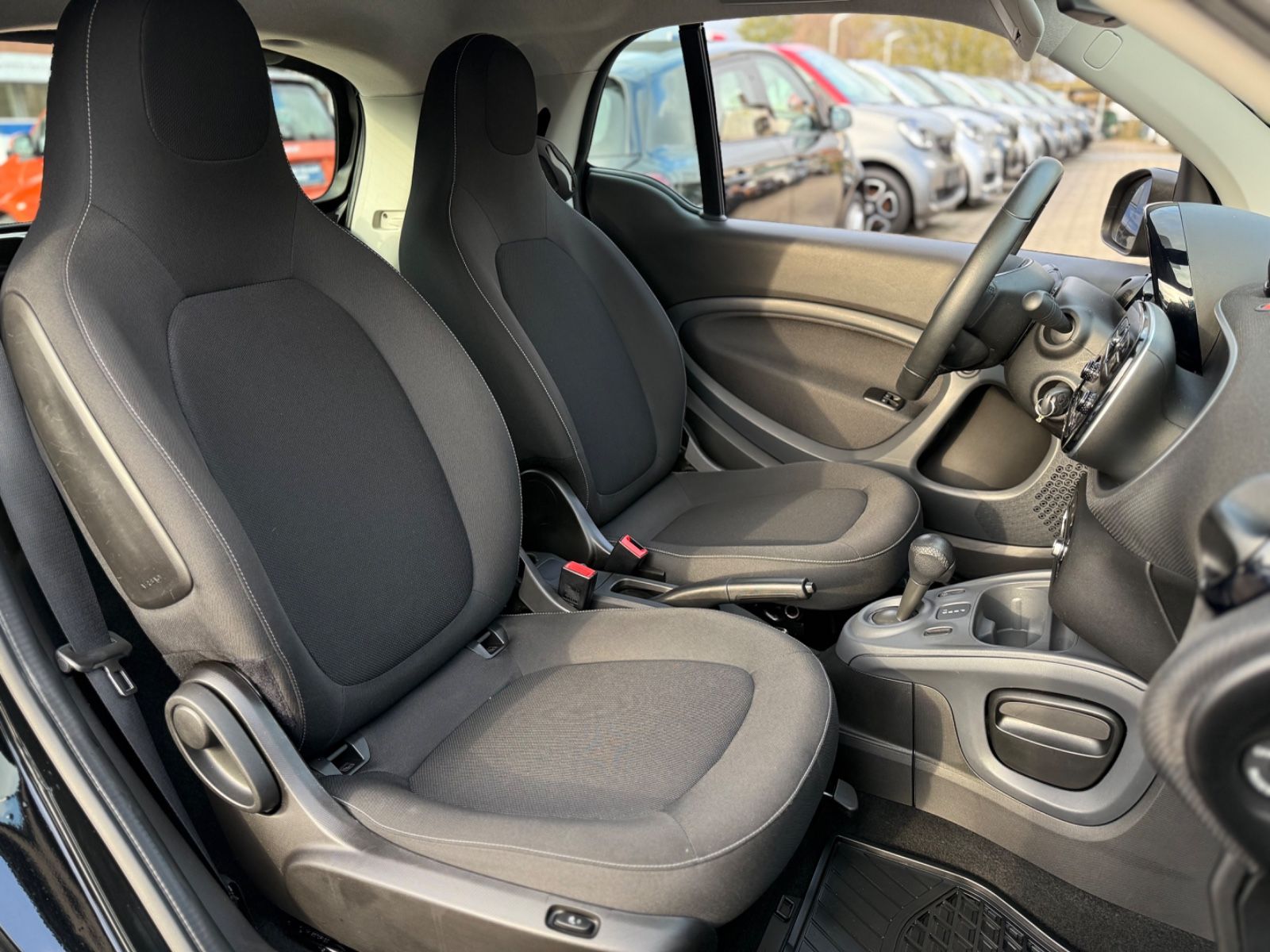 Daumennagel 11 - Smart ForTwo*PASSION*90PS*SITZHEIZUNG*1.HAND*AUTOMATIK