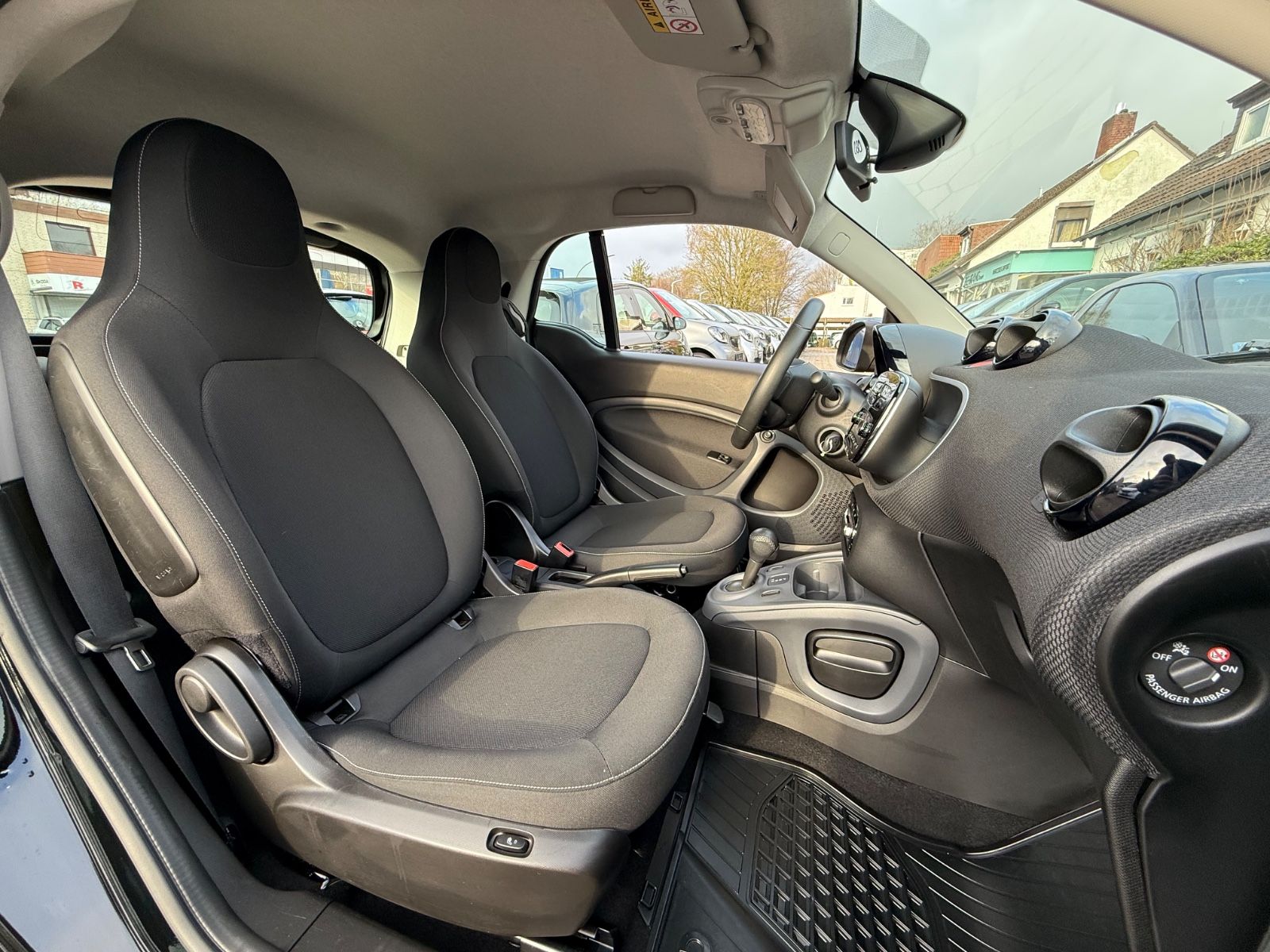 Daumennagel 12 - Smart ForTwo*PASSION*90PS*SITZHEIZUNG*1.HAND*AUTOMATIK