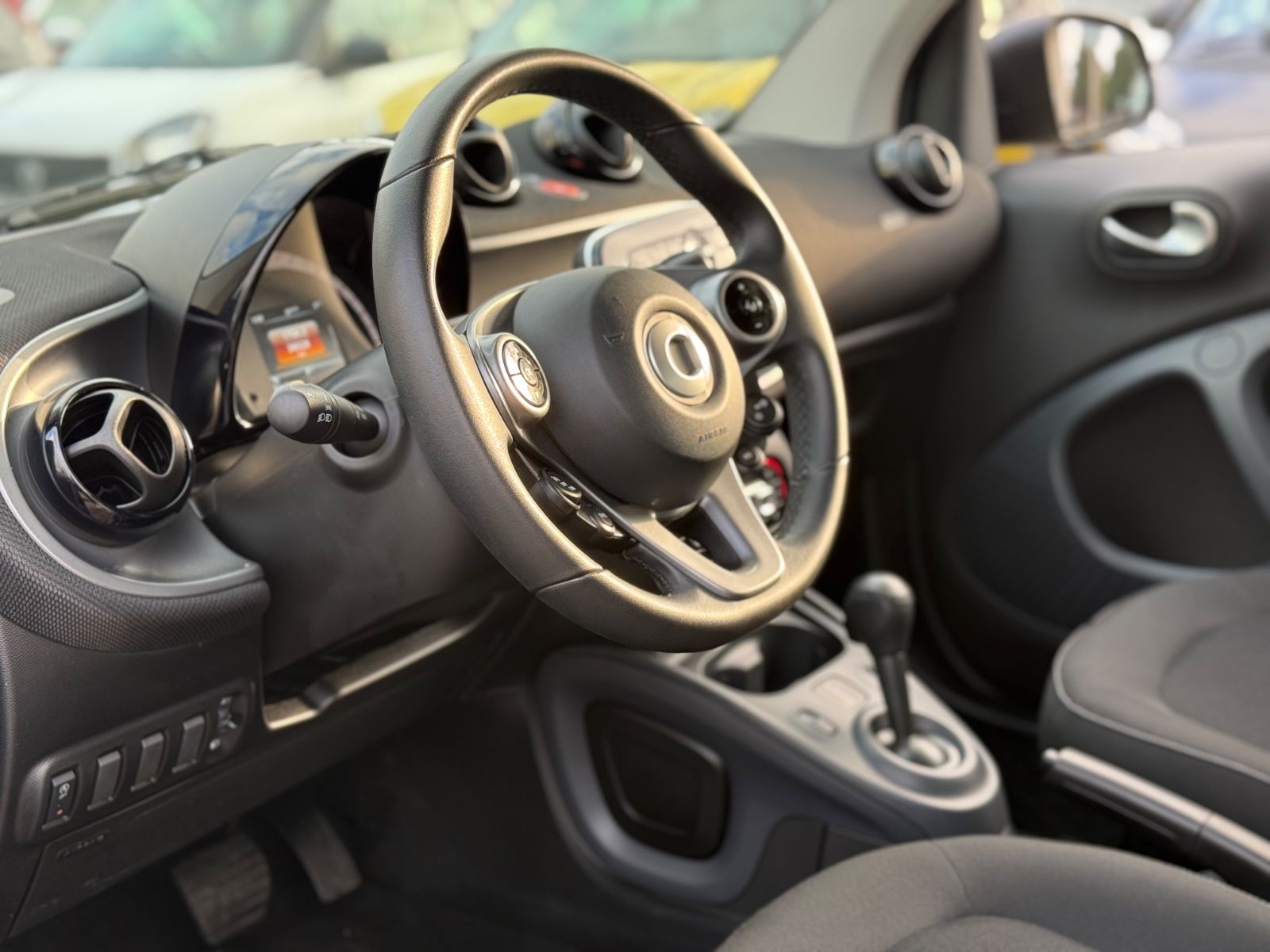 Daumennagel 13 - Smart ForTwo*PASSION*90PS*SITZHEIZUNG*1.HAND*AUTOMATIK