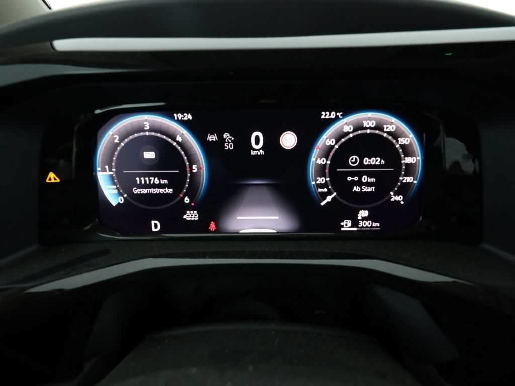 Daumennagel 7 - Volkswagen T7 California Beach 2,0 TDI LÜ lang NAVI/AHK/STH