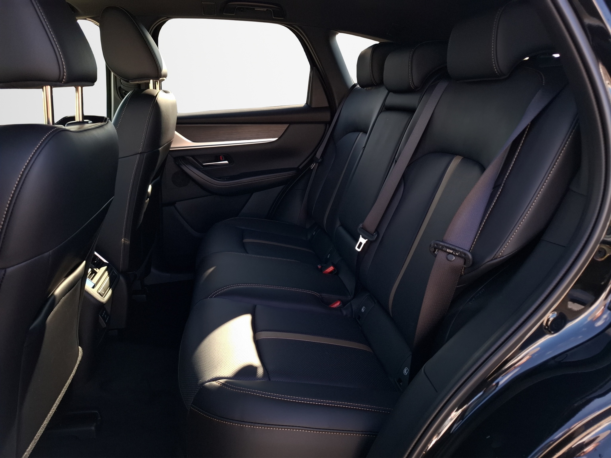 Mazda CX-60 2.5L PHEV 327ps 8AT AWD Homura Plus 0,5 % Firmenwagen-Versteuerung - foto 5