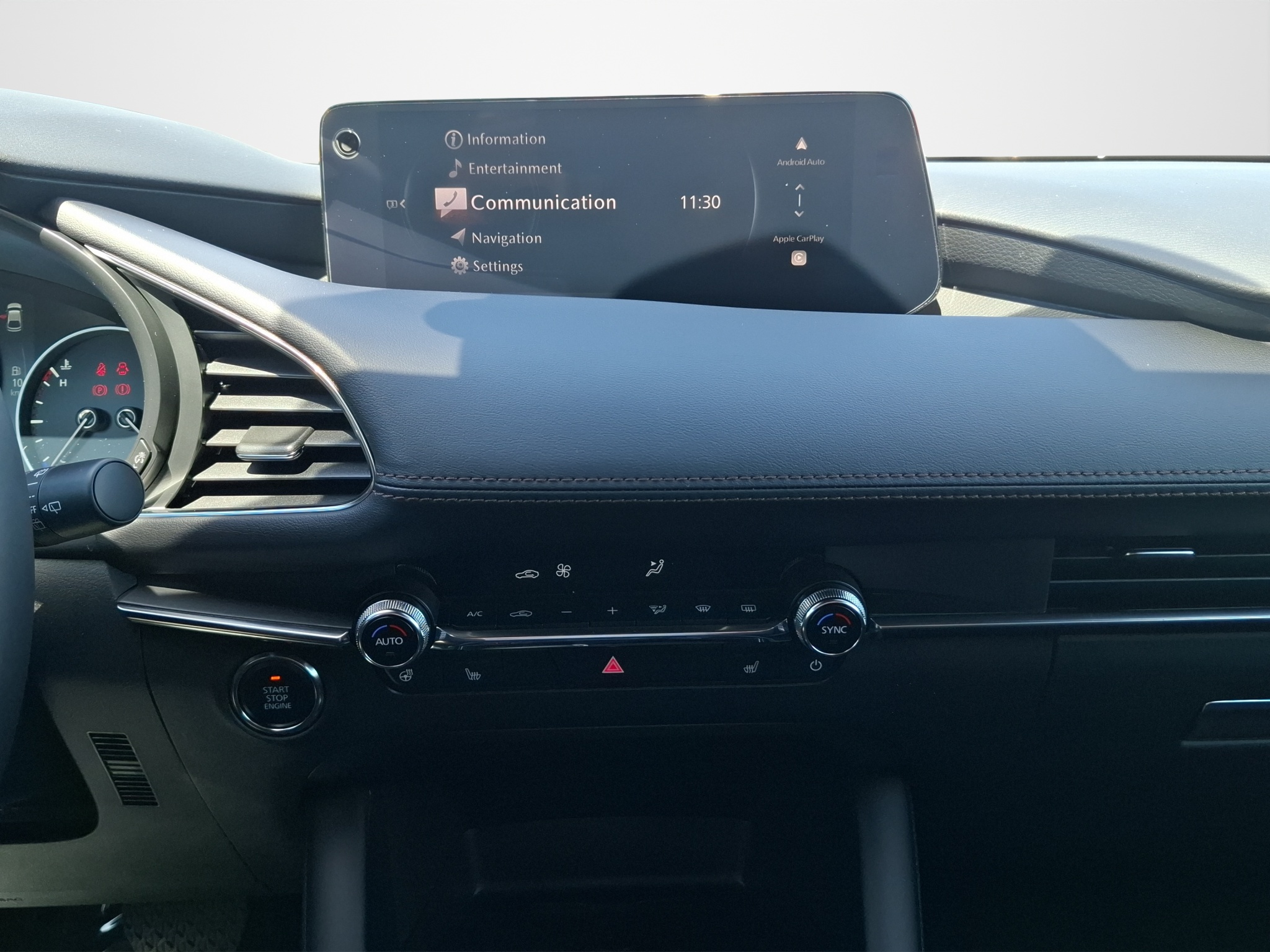 Mazda 3 2.0 X 186PS 6AG FWD Exclusive-Line - bilder 4