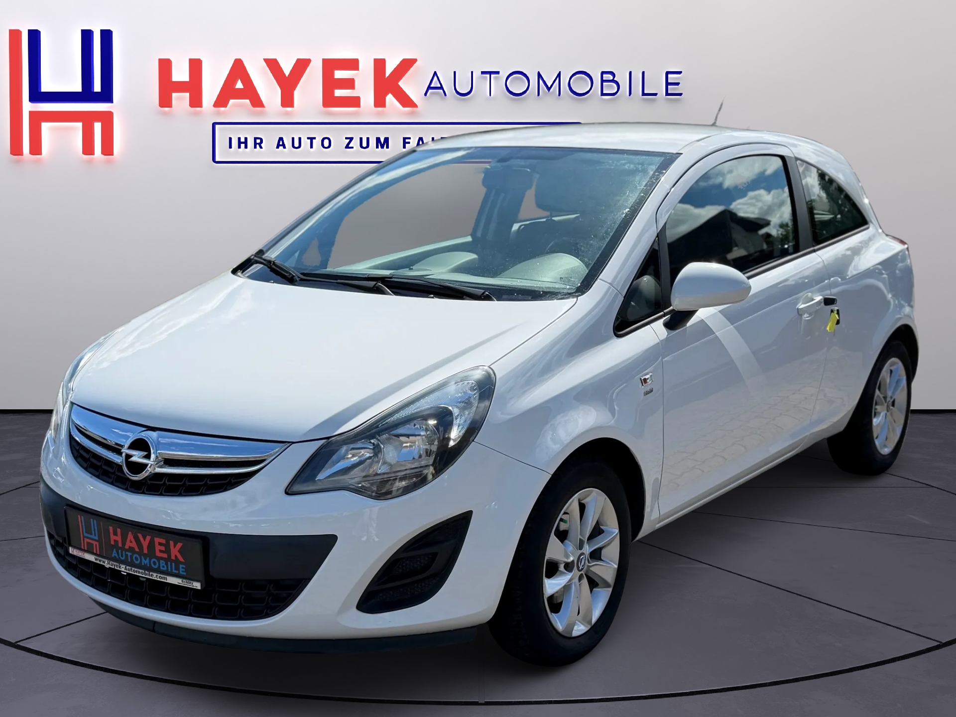Opel Corsa D Energy /SHZ / LHZ / Teilleder Used vehicle for sale | First registration 08/2014 | Price 4.900 €