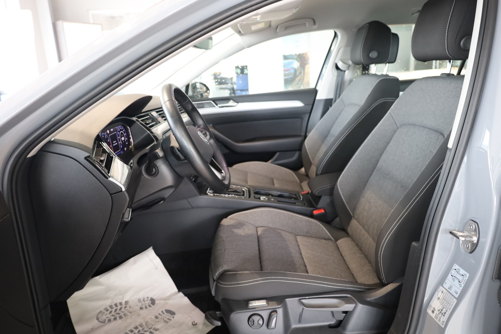 Daumennagel 14 - Volkswagen Passat Variant 1.5 TSI *AHK/CAR-PALY/KAMERA