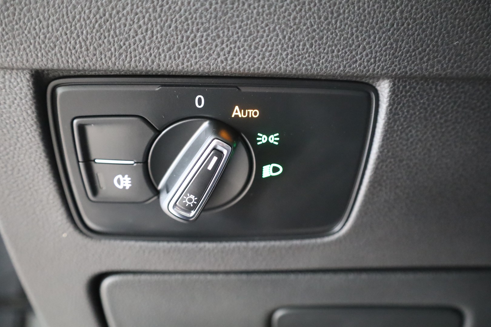 Daumennagel 20 - Volkswagen Passat Variant 1.5 TSI *AHK/CAR-PALY/KAMERA