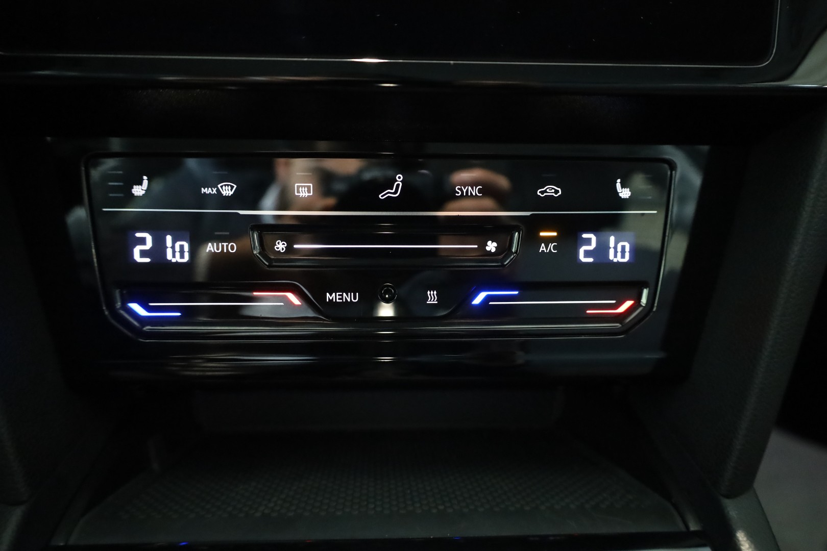 Daumennagel 29 - Volkswagen Passat Variant 1.5 TSI *AHK/CAR-PALY/KAMERA