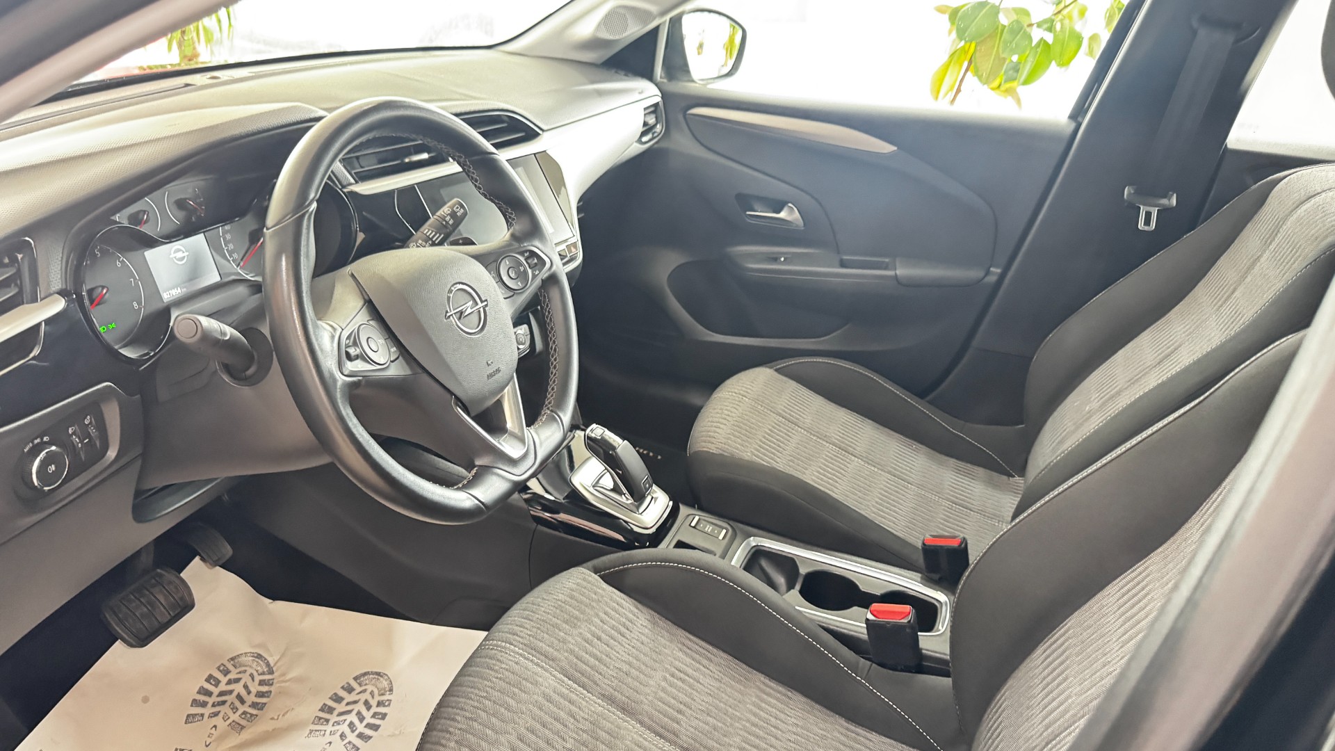 Daumennagel 10 - Opel Corsa AUTOMATIK Edition