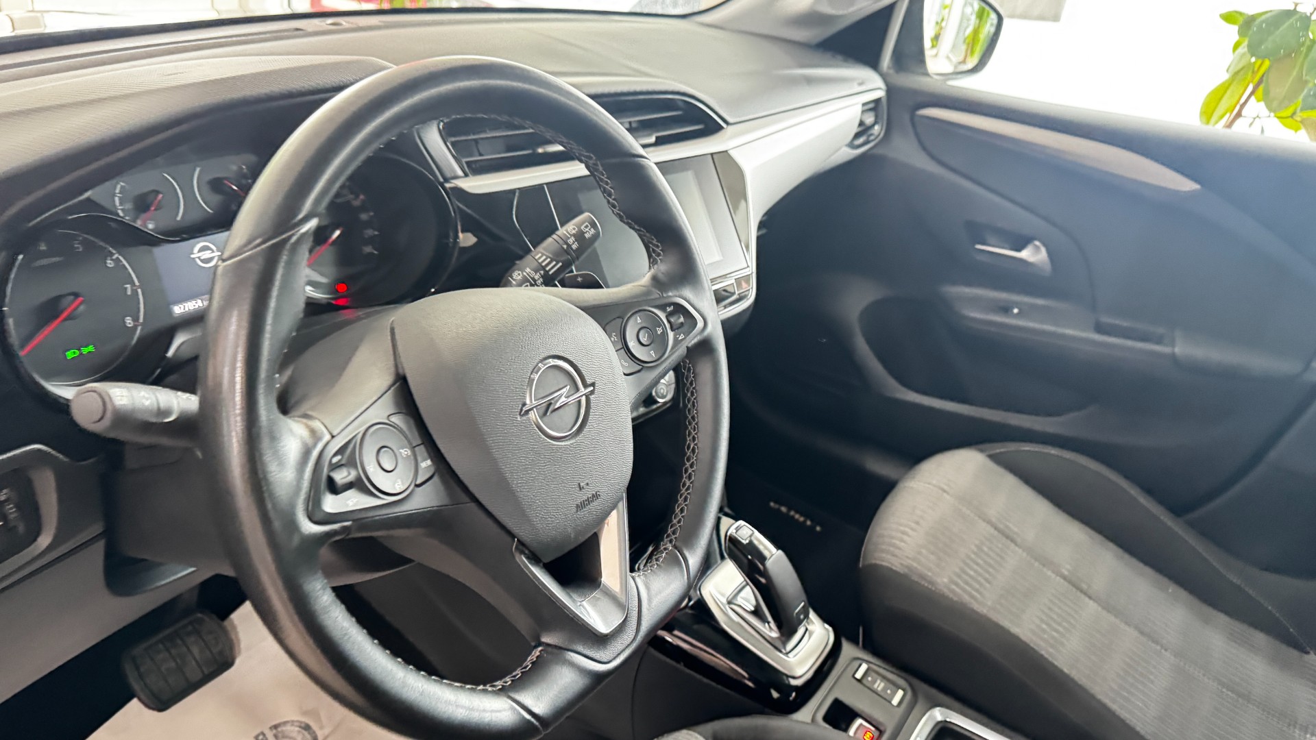 Daumennagel 11 - Opel Corsa AUTOMATIK Edition