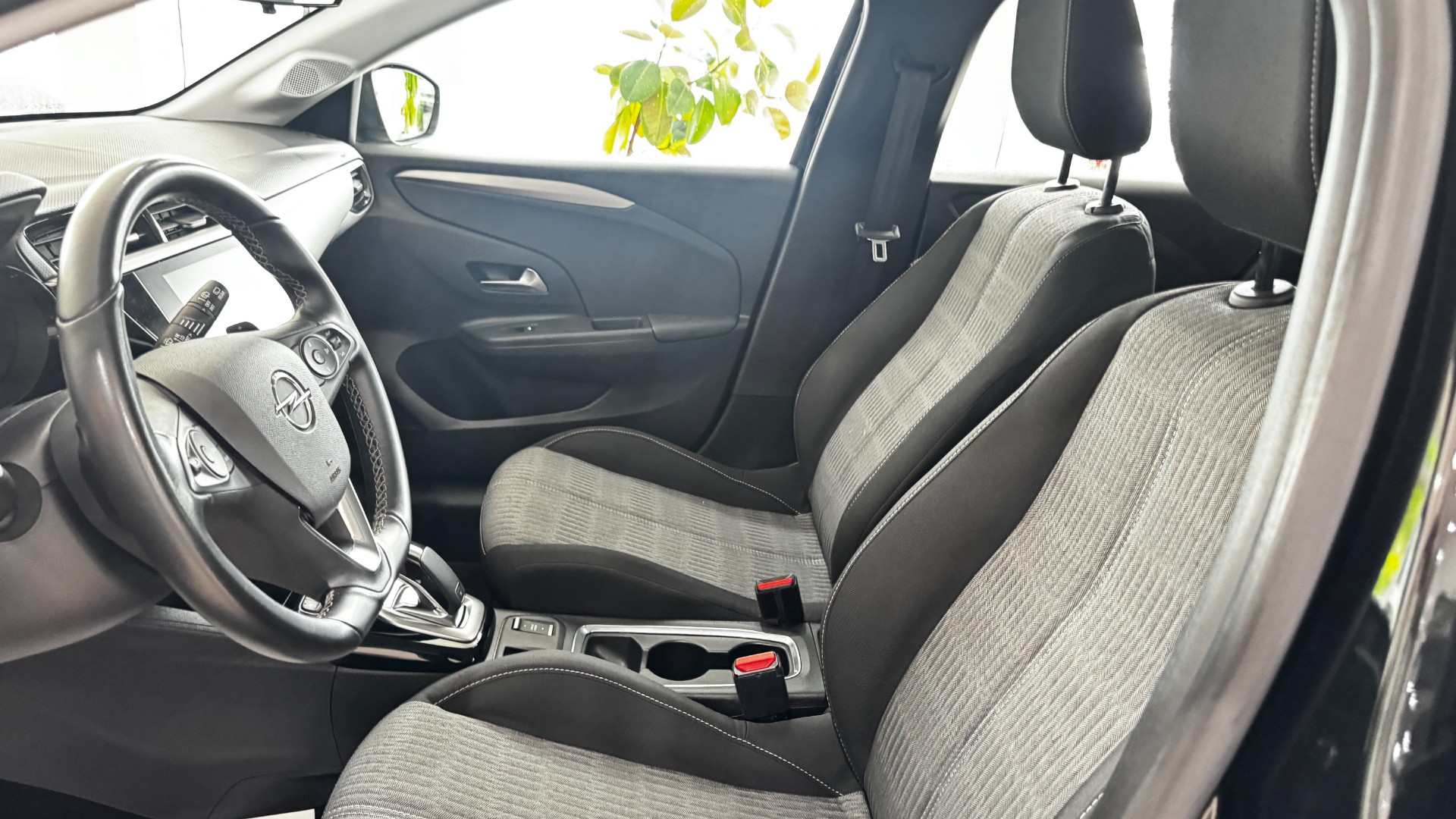 Daumennagel 13 - Opel Corsa AUTOMATIK Edition