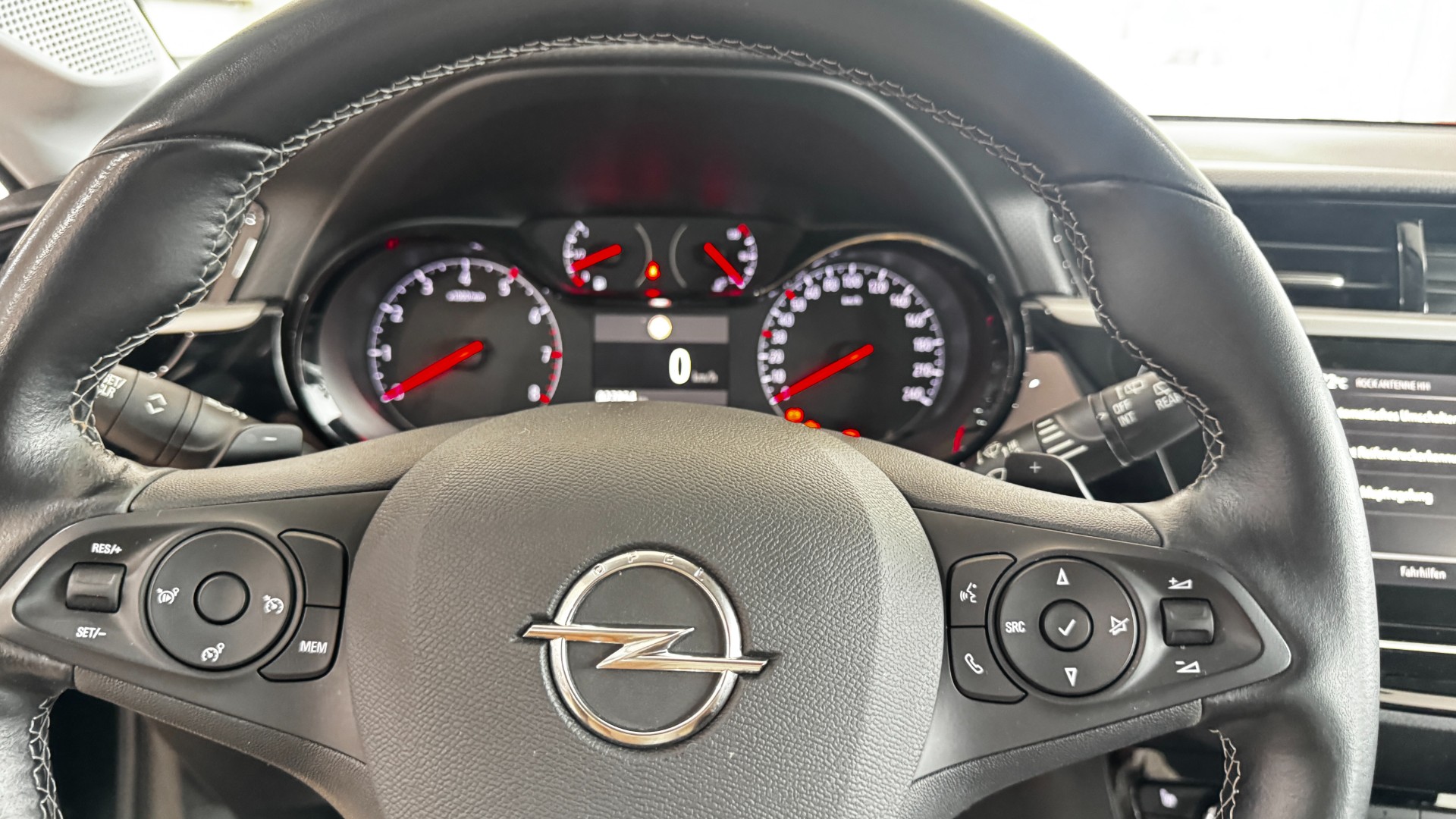 Daumennagel 22 - Opel Corsa AUTOMATIK Edition