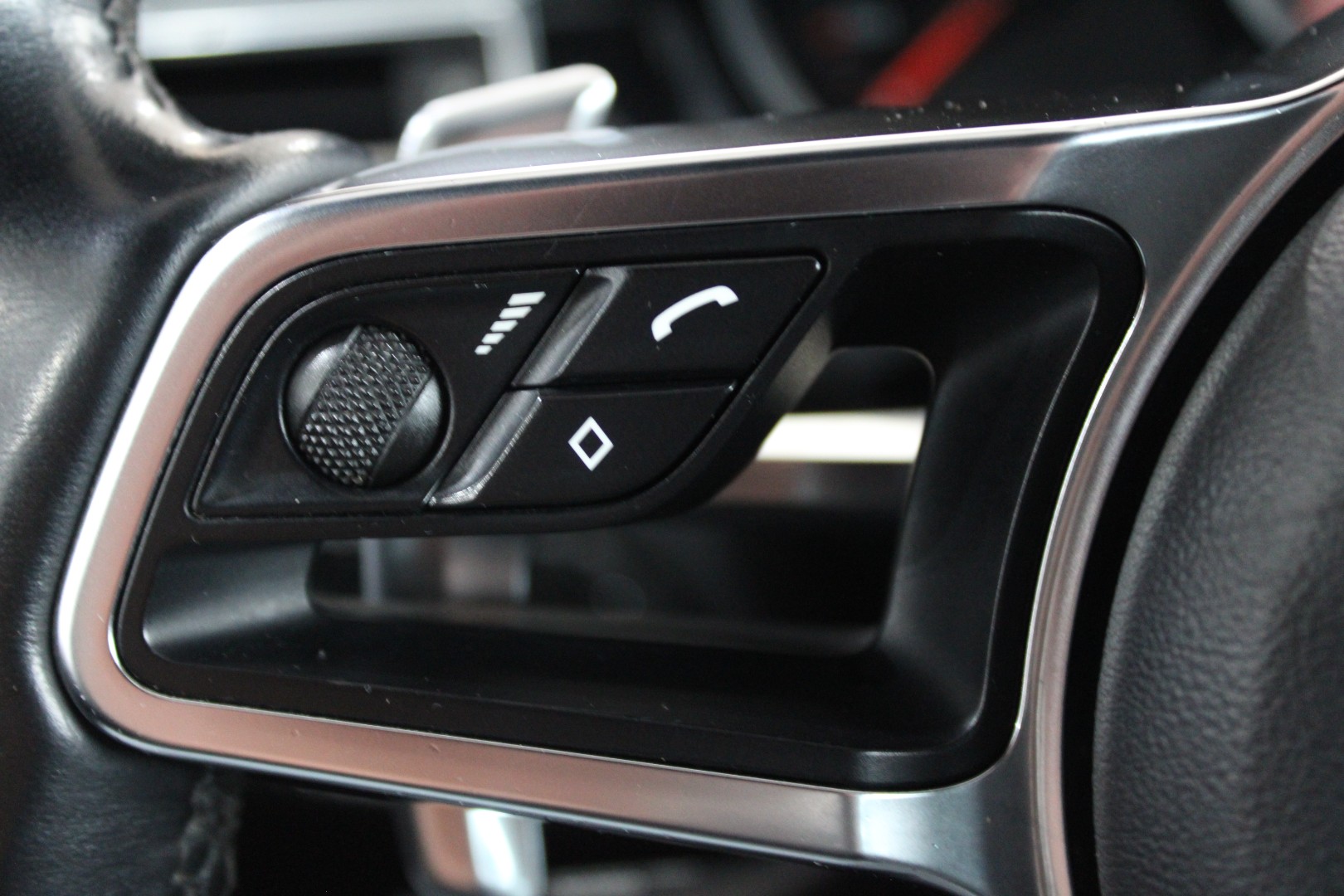 Daumennagel 22 - Porsche Macan S Diesel AHK*NAVI*Sport-Chrono-Paket