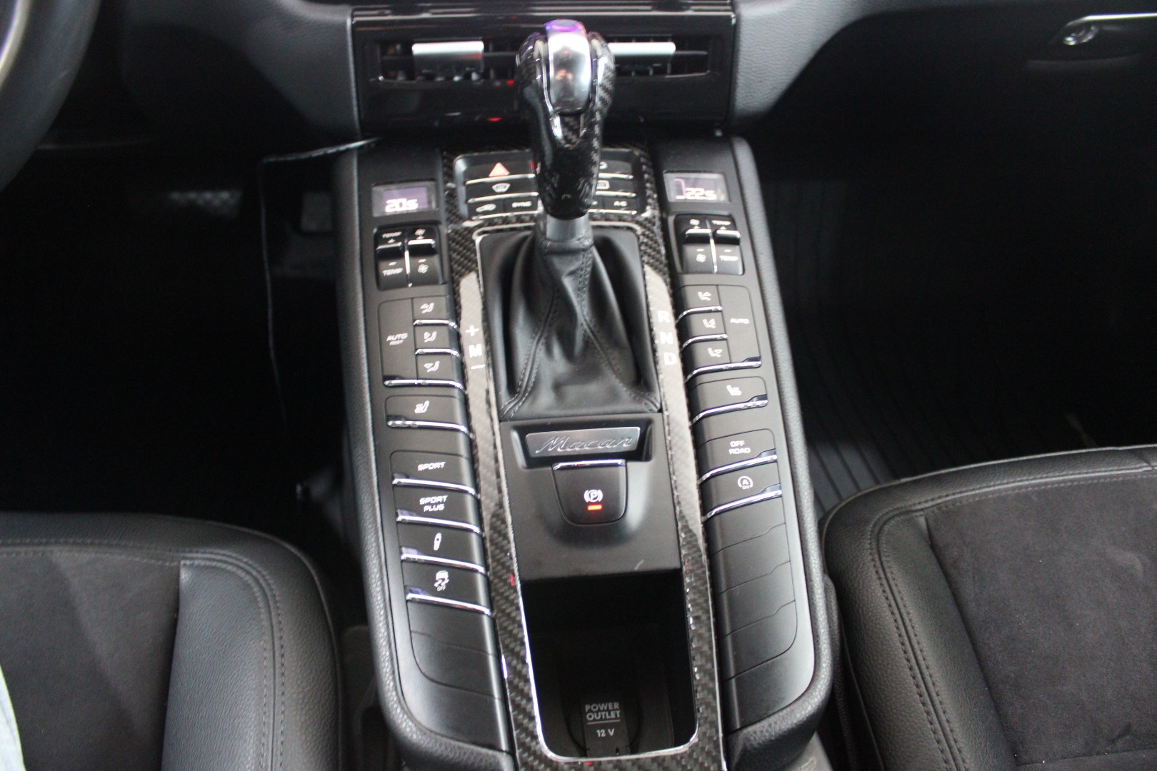 Daumennagel 26 - Porsche Macan S Diesel AHK*NAVI*Sport-Chrono-Paket