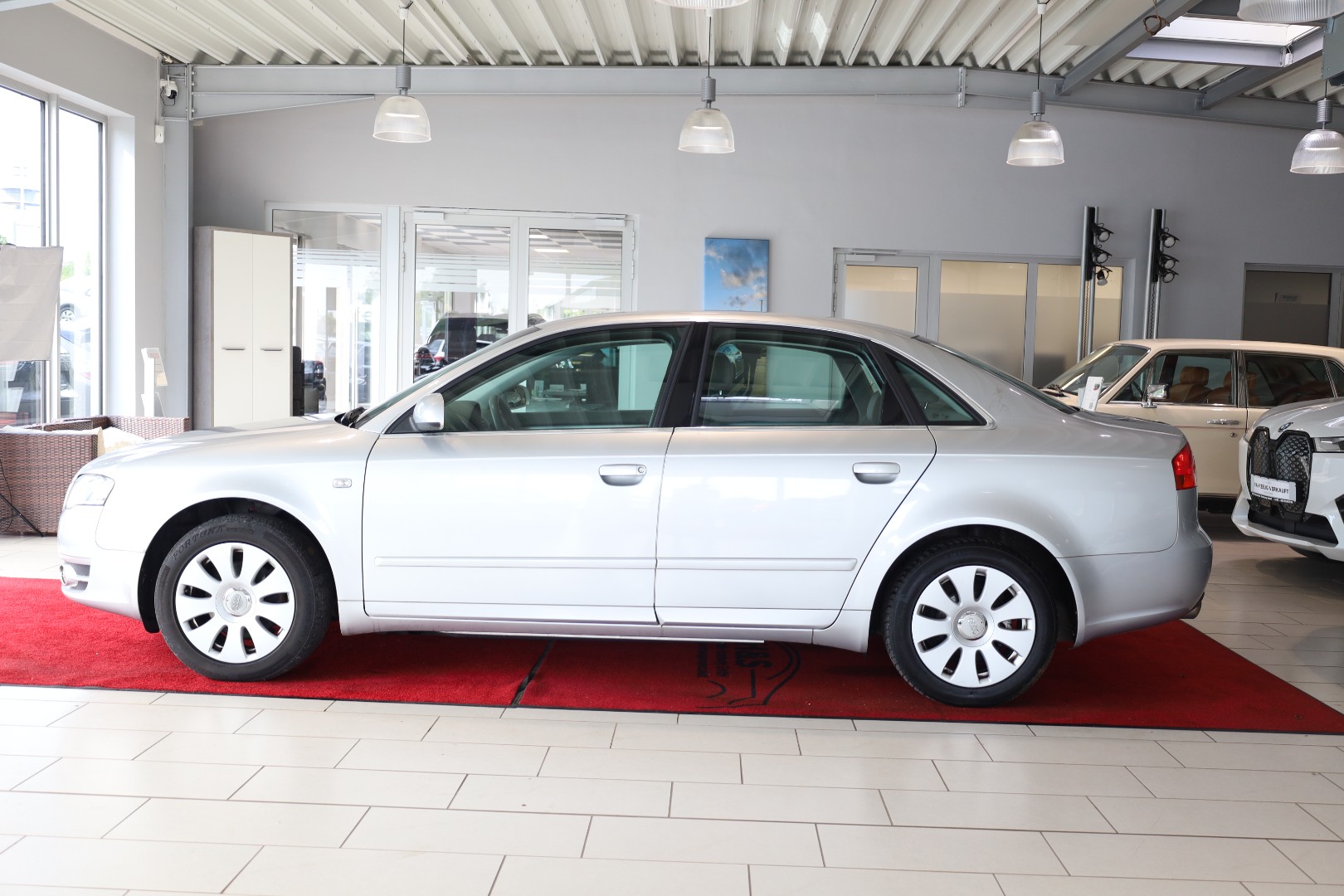 Thumbnail 2 - Audi A4 2.0 TÜV