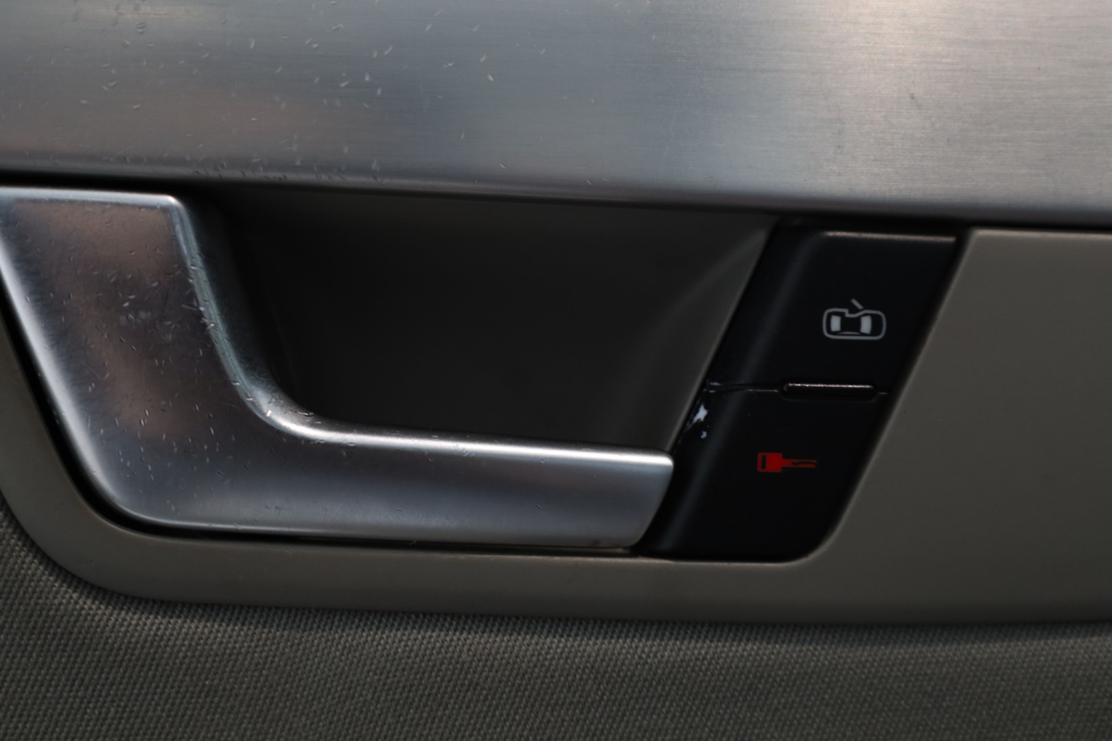 Thumbnail 12 - Audi A4 2.0 TÜV