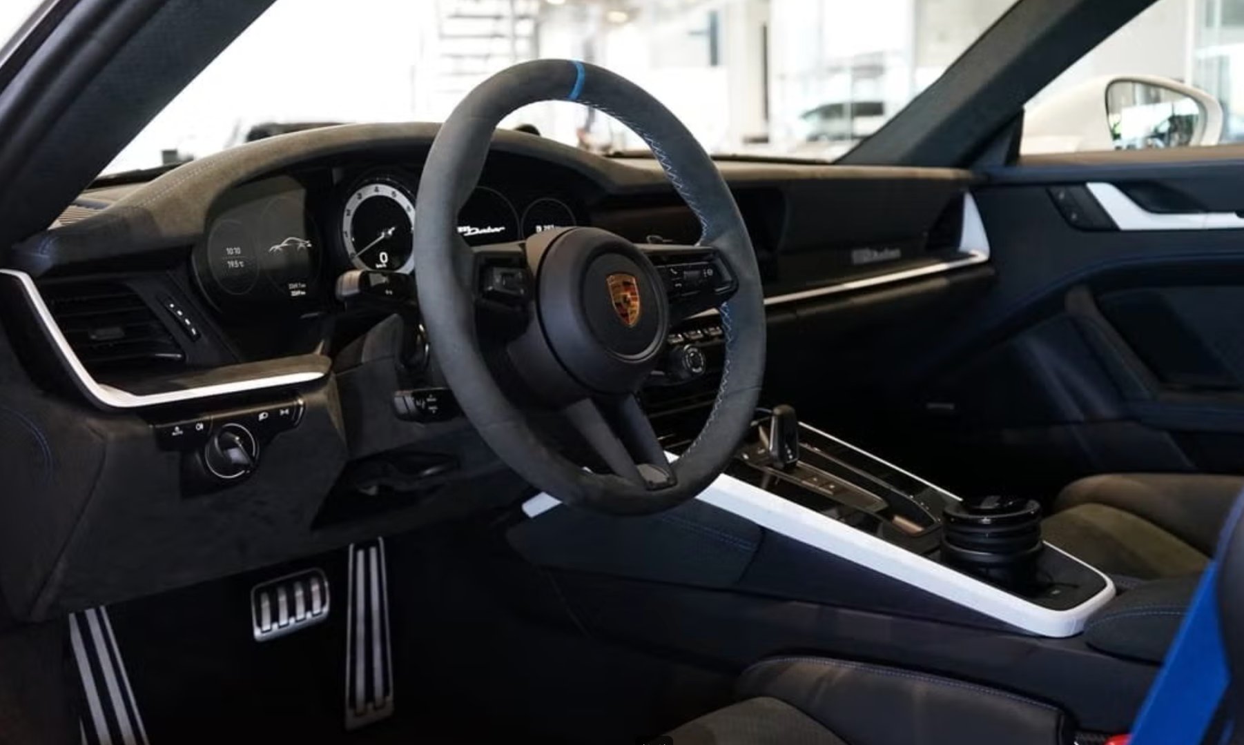 Daumennagel 4 - Porsche 911 Dakar