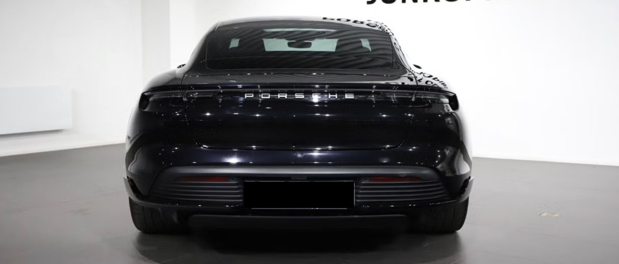 Daumennagel 4 - Porsche Taycan Cross Turismo 360°PANO