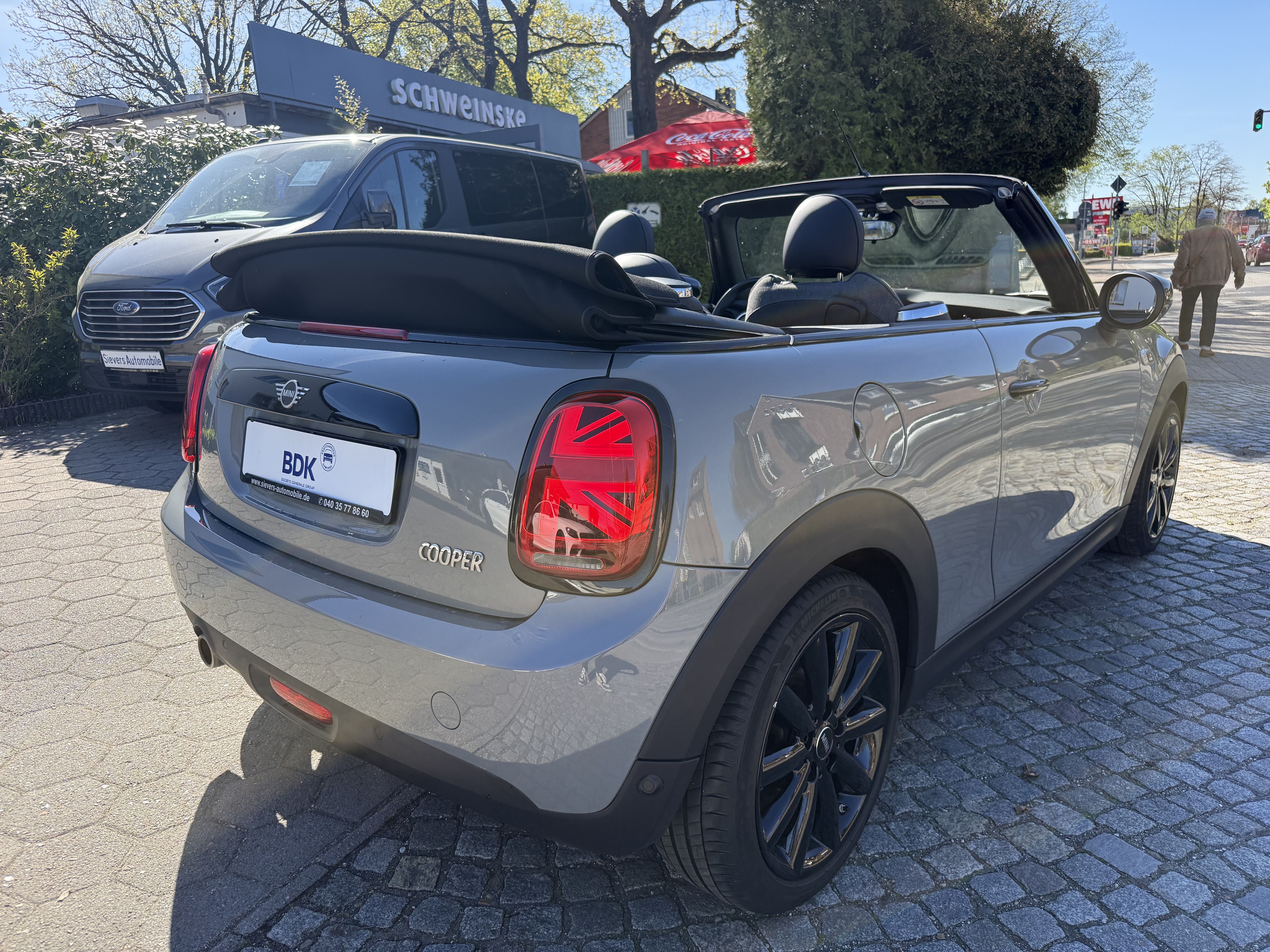 Daumennagel 5 - MINI Cooper Cabrio 1,5 Chili Automatik LED Navi PDC SHZ Klima