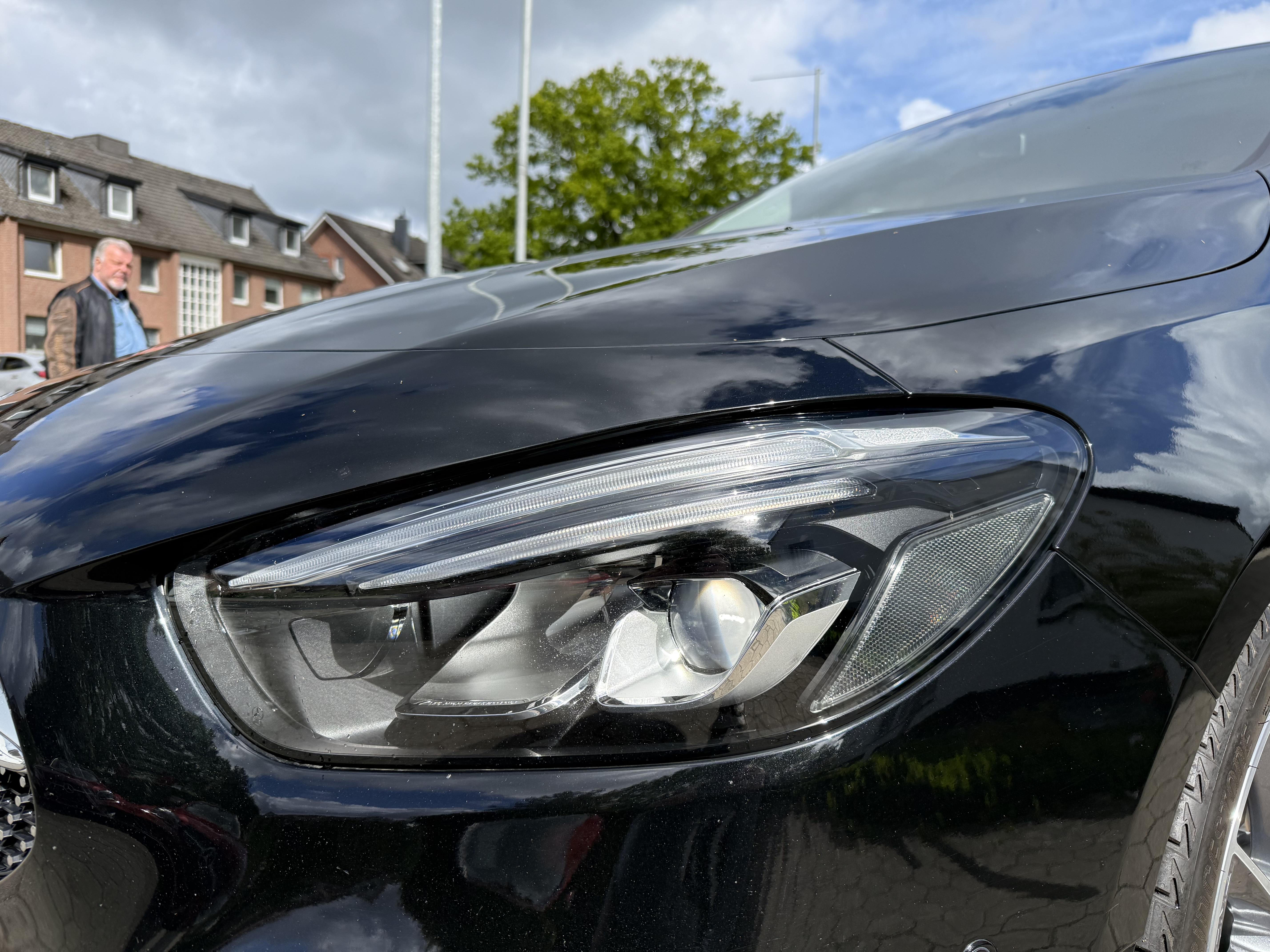 Daumennagel 25 - Mercedes-Benz B 250 4Matic AMG 7G-Tronic Leder LED Memory Kamera SHZ Navi Klima