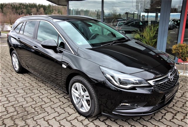 Opel Astra K 1,6 CDTi Sports Tourer Business Navi Year-old 0 €