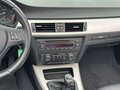Daumennagel 24 - BMW 320i Cabrio Leder Xenon PDC Sitzheiz Sportsitz