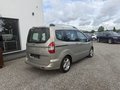 Daumennagel 5 - Ford Tourneo Courier Trend 5 SItze*KLIMA*
