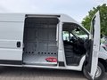 Daumennagel 9 - Peugeot E-Boxer Kasten L3H2 Kamera/ACC/110KwH/Totwinkel
